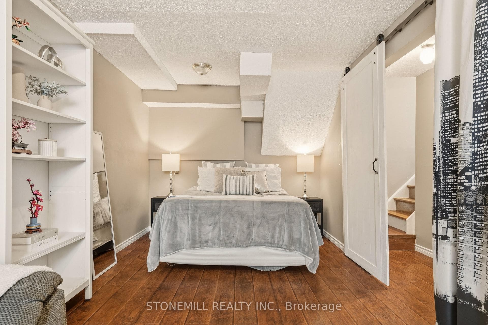 19 Golden Orchard Drive photo 21