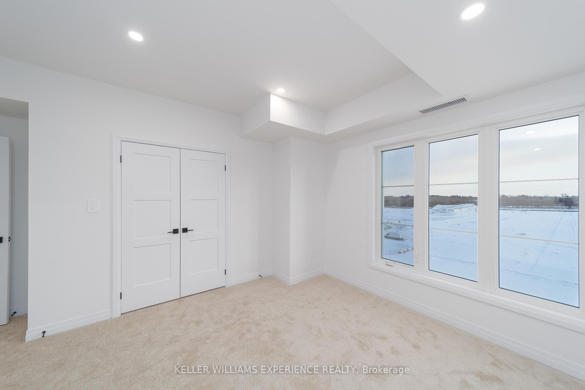 15 Kneeshaw Drive Unit 408 photo 15