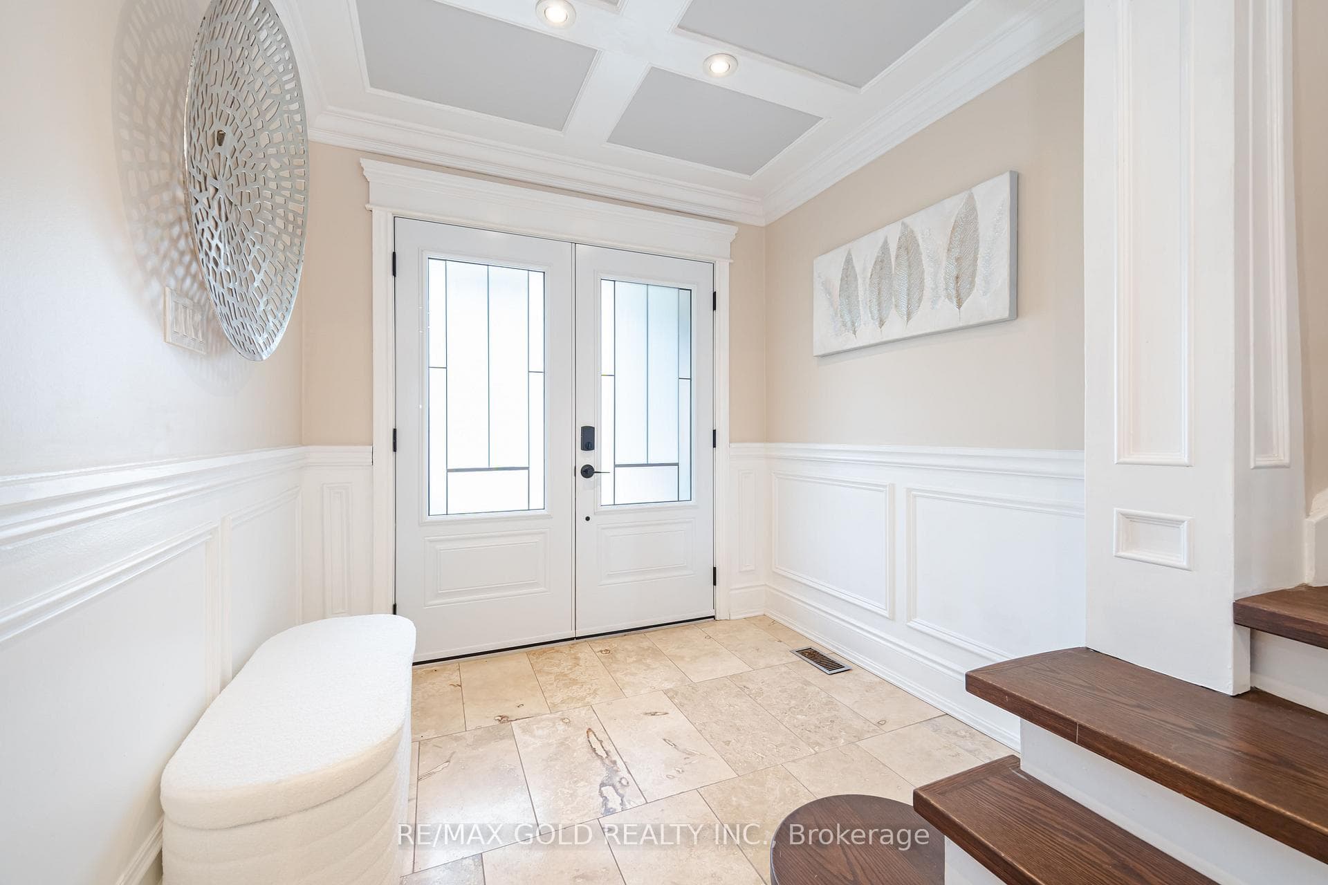 18 Chatsworth Crescent photo 4