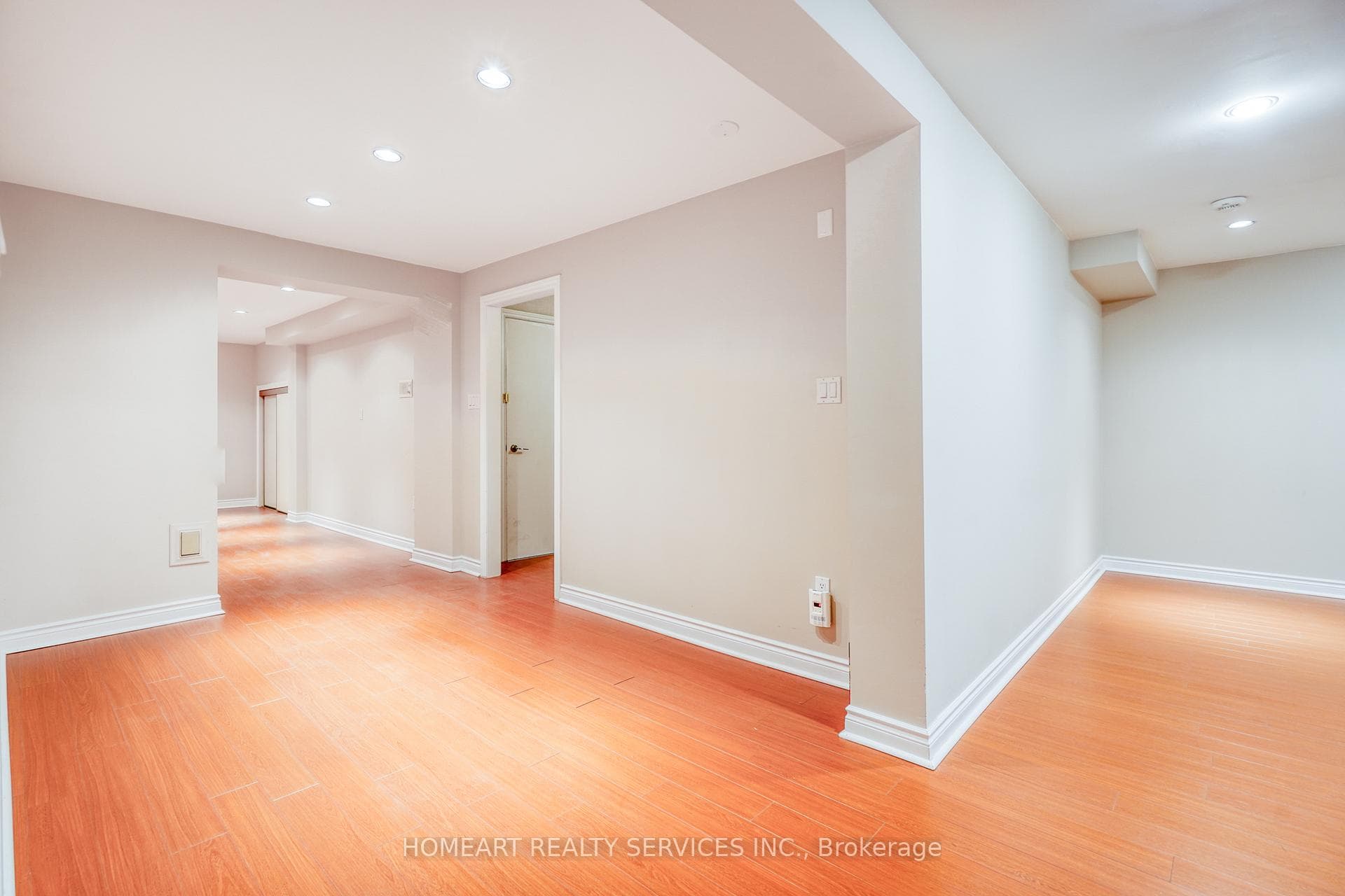 36 Johnson Street photo 27