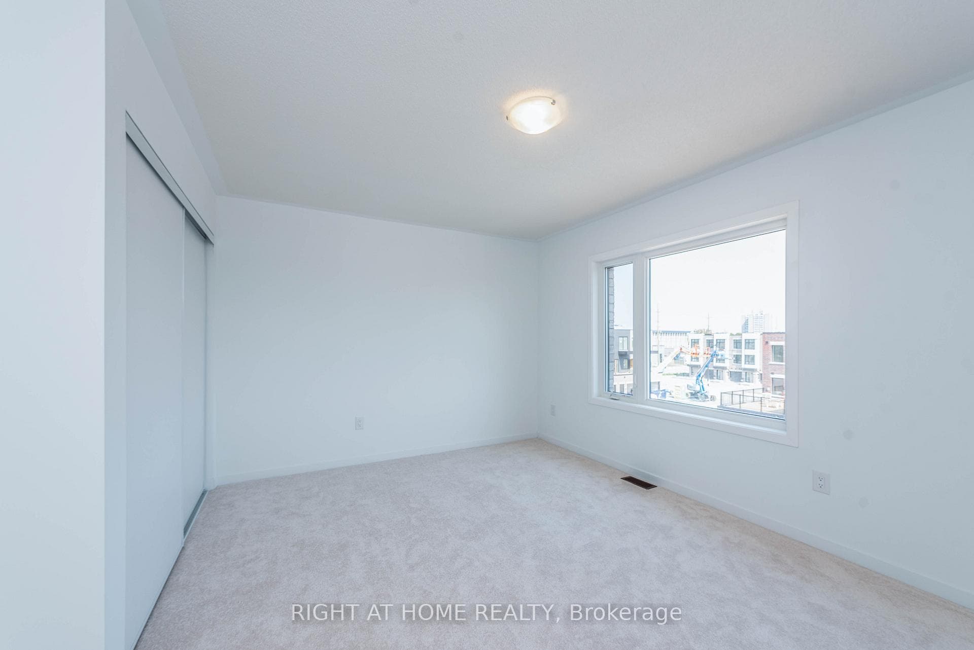 197 Monarch Avenue photo 21