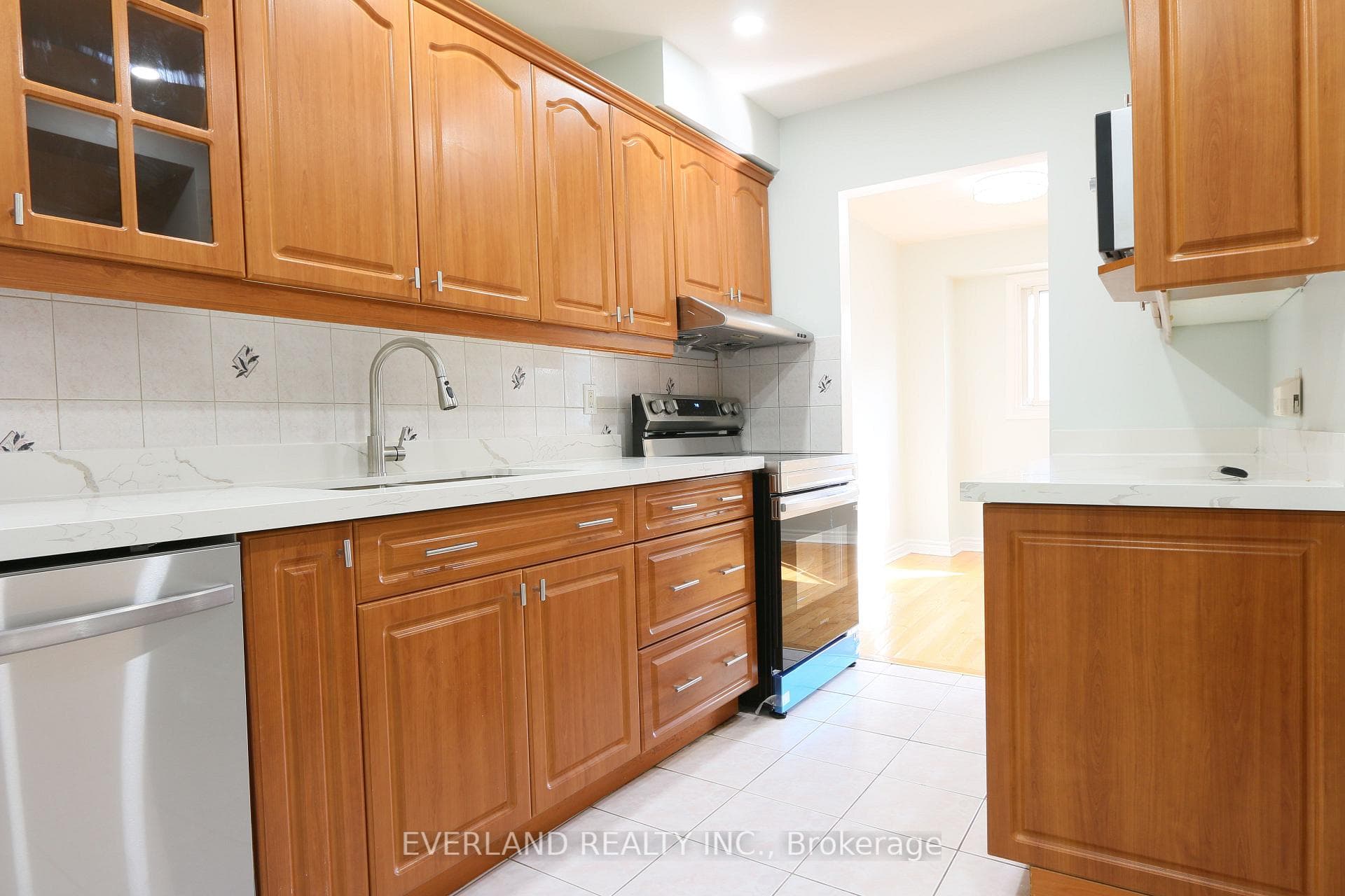 63 Treetops Court photo 7