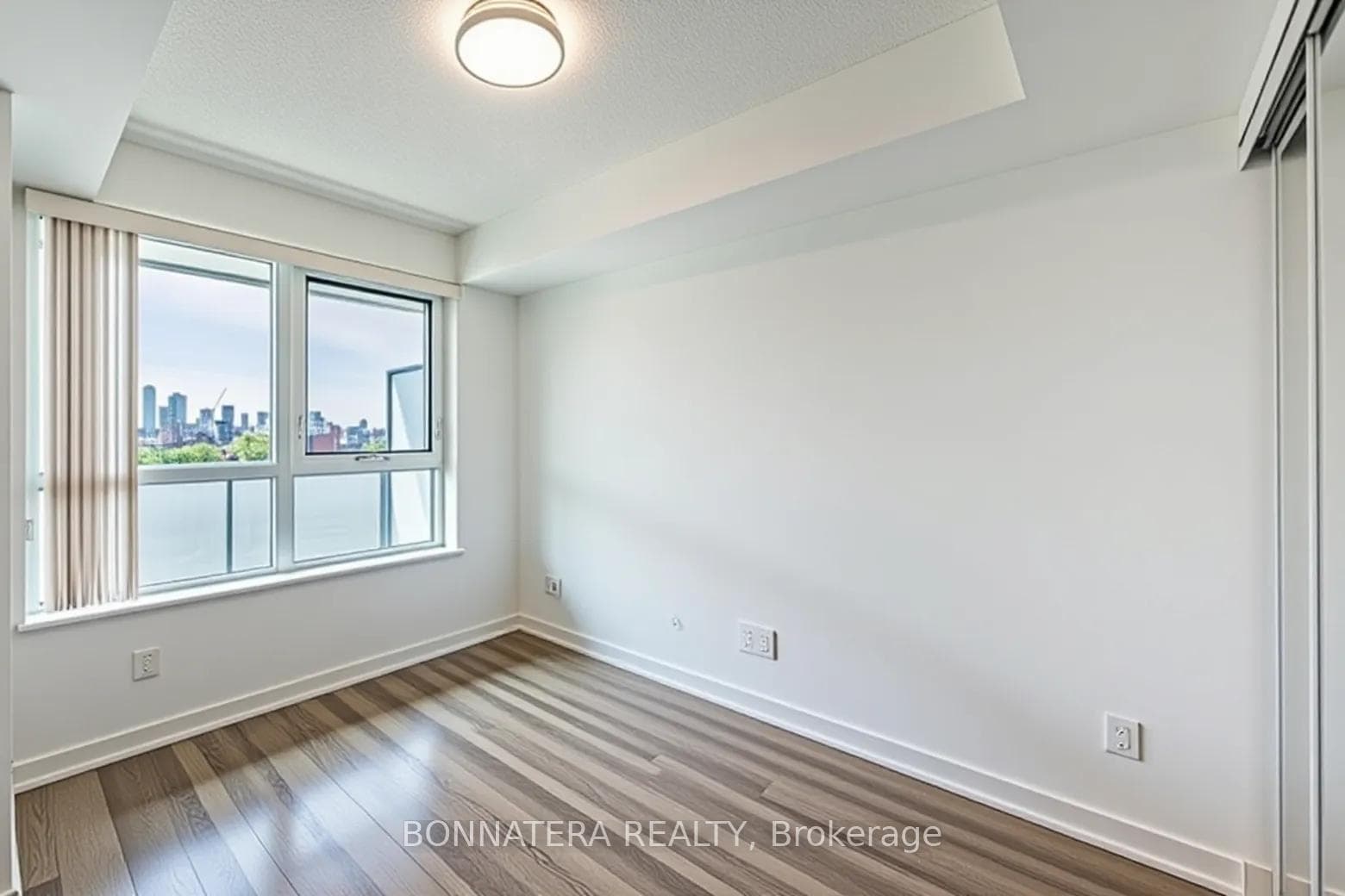 181 Huron Street Unit 701 photo 13