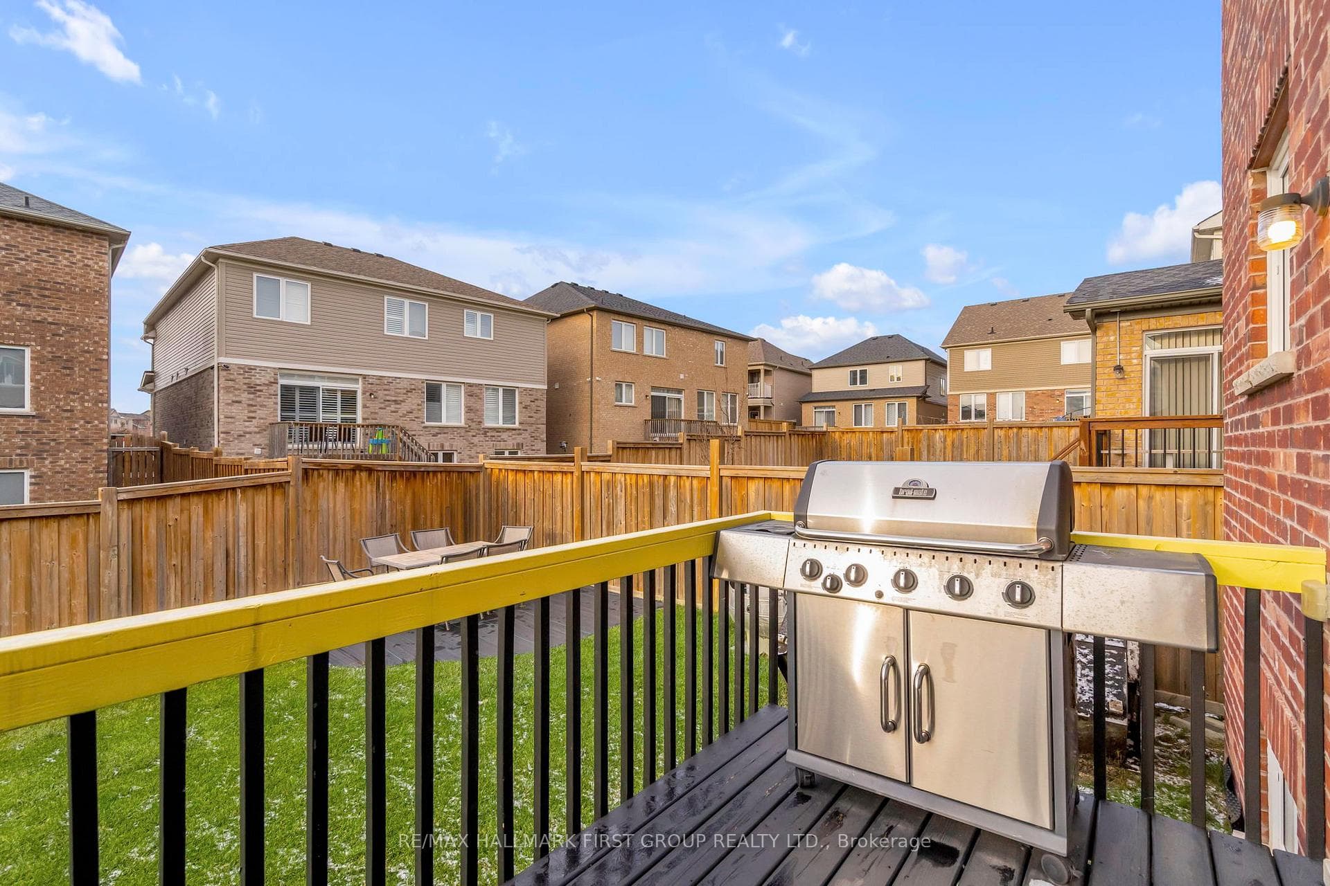 2368 Dobbinton Street photo 30