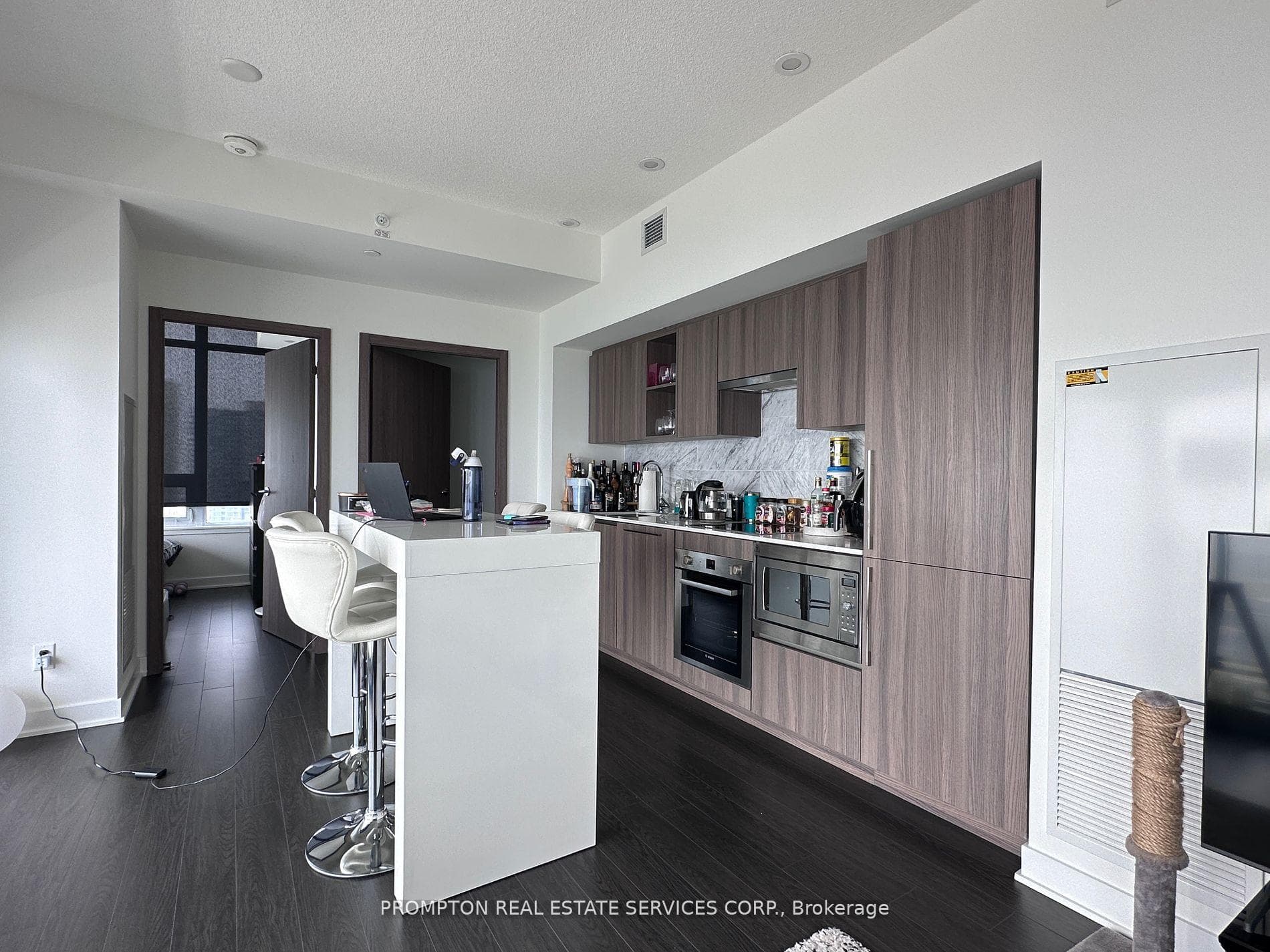 19 Bathurst Street Unit 3212 photo 2