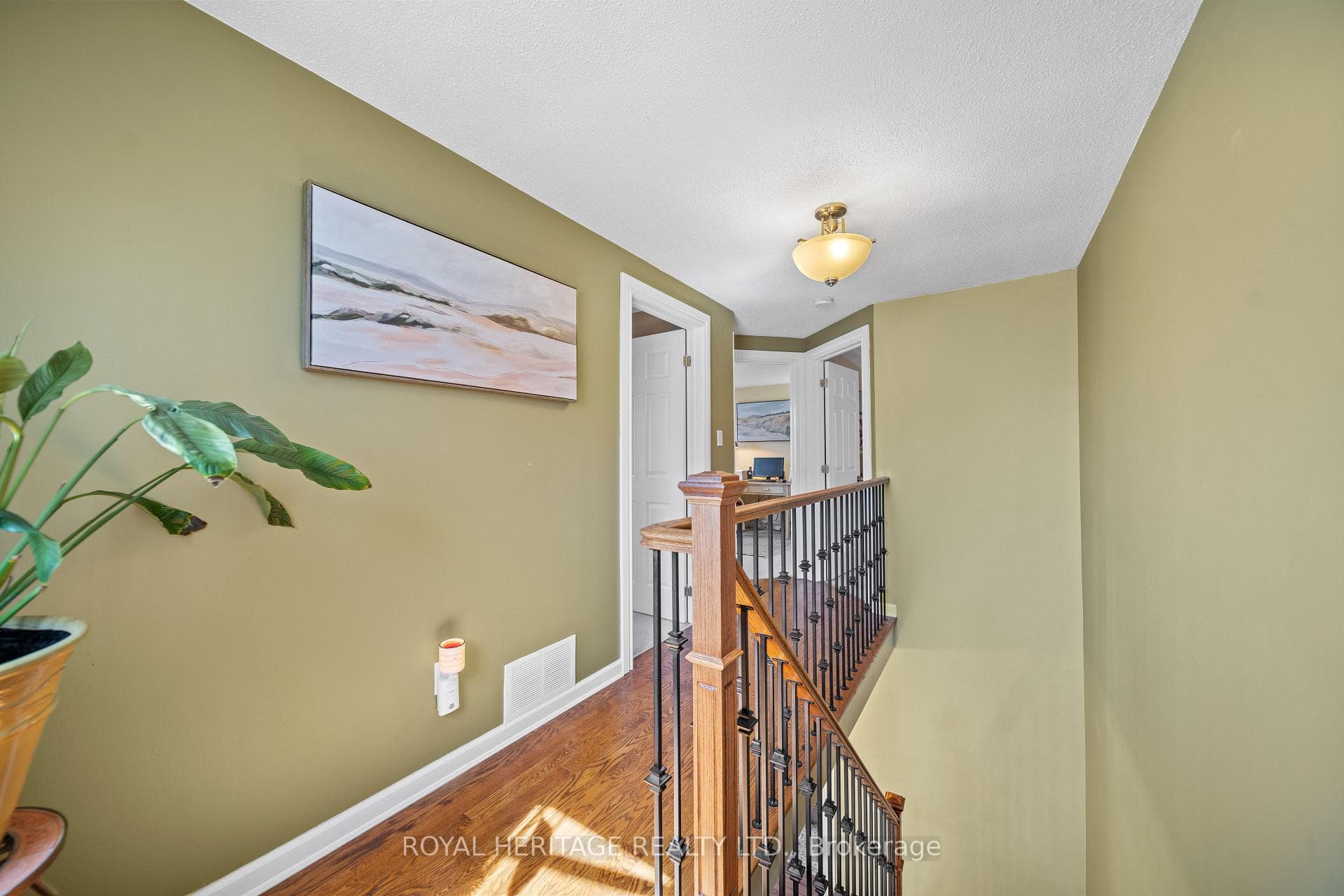 86 Vanessa Place photo 16