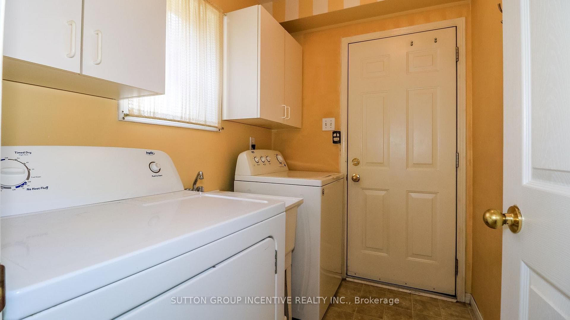 176 Hurst Drive photo 17