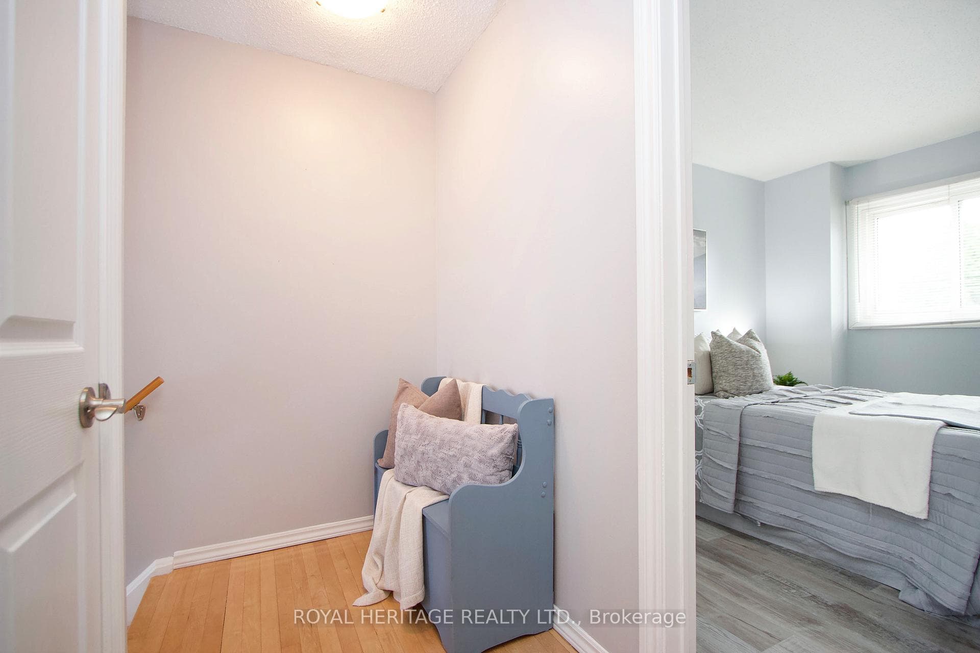 655 Sultana Square photo 15