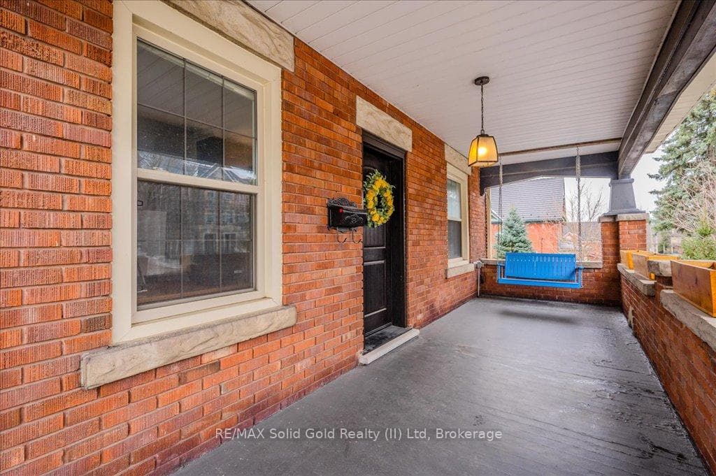 56 Woolwich Street photo 4