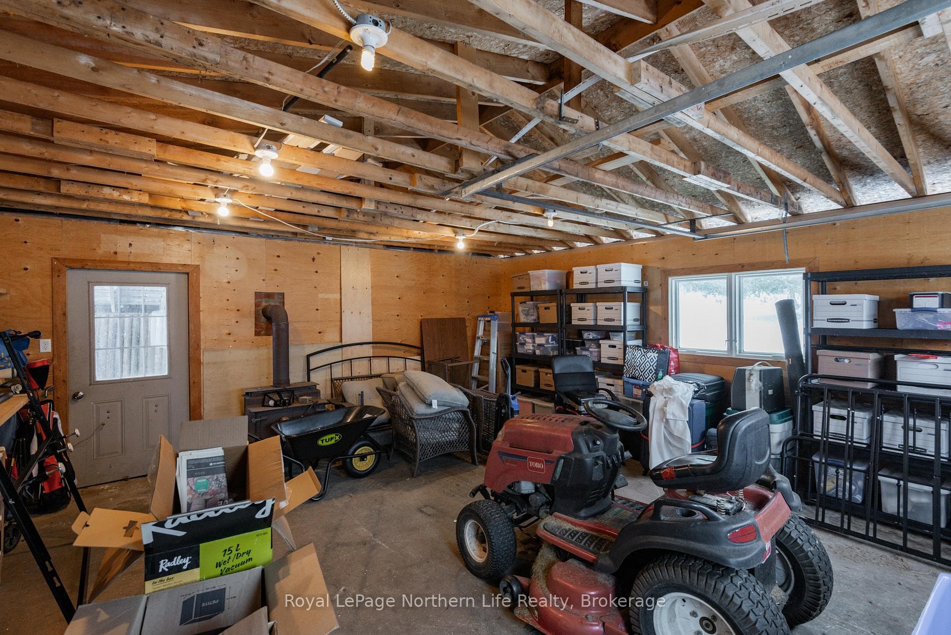 822 Homestead Road photo 47