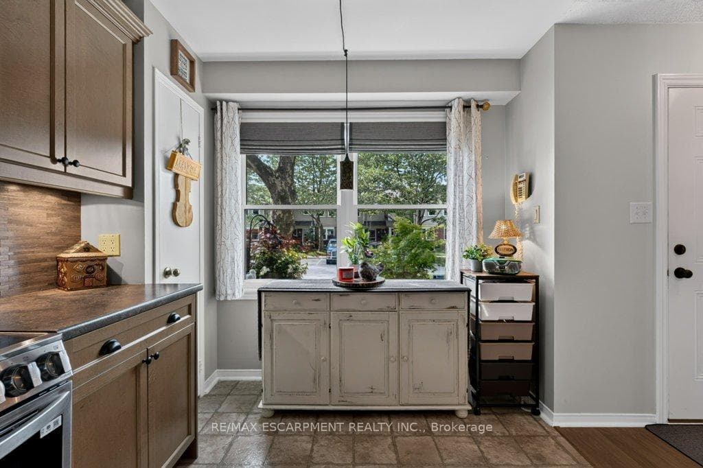 55 Kerman Avenue Unit 55 photo 15