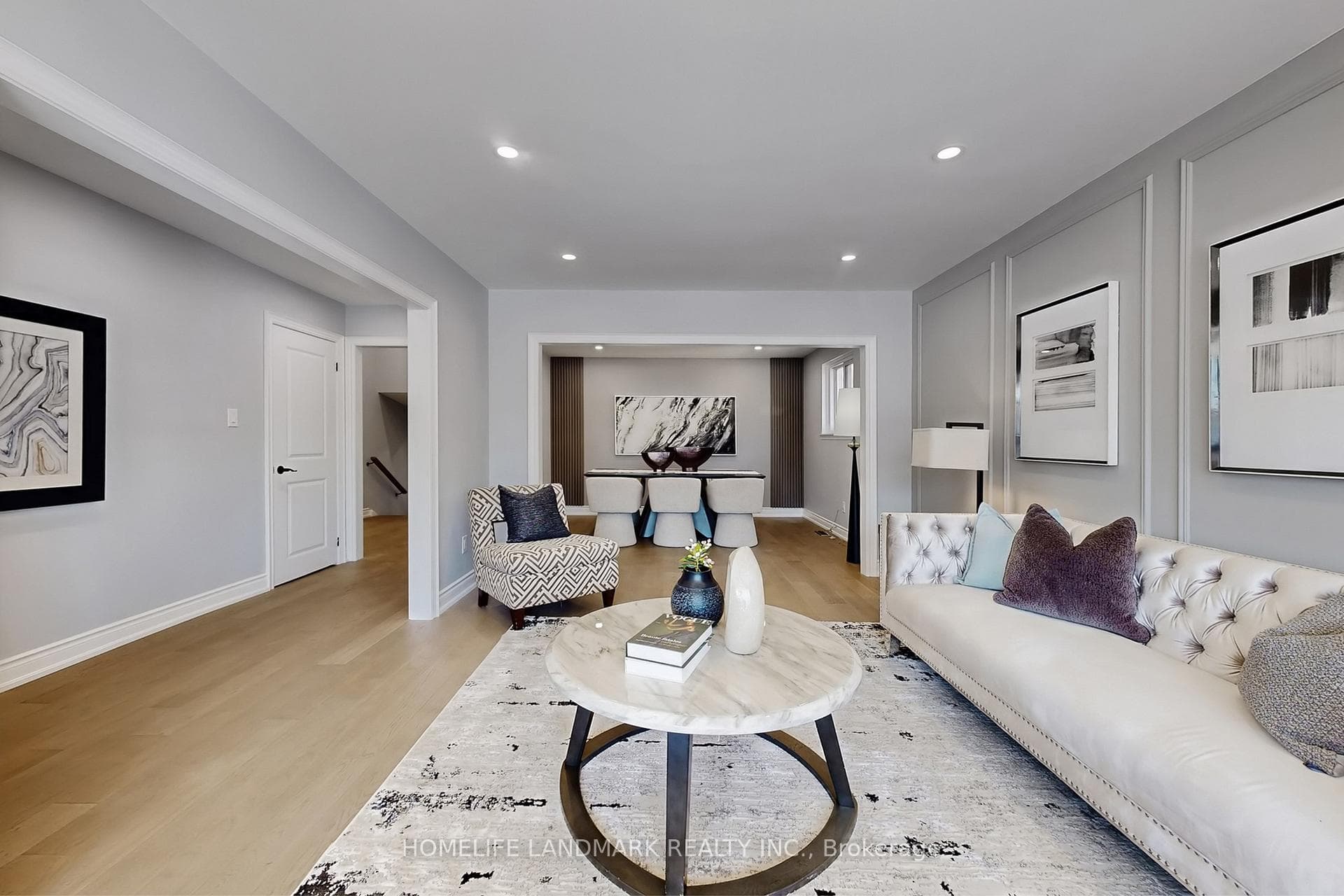 38 Pebblehill Square photo 8