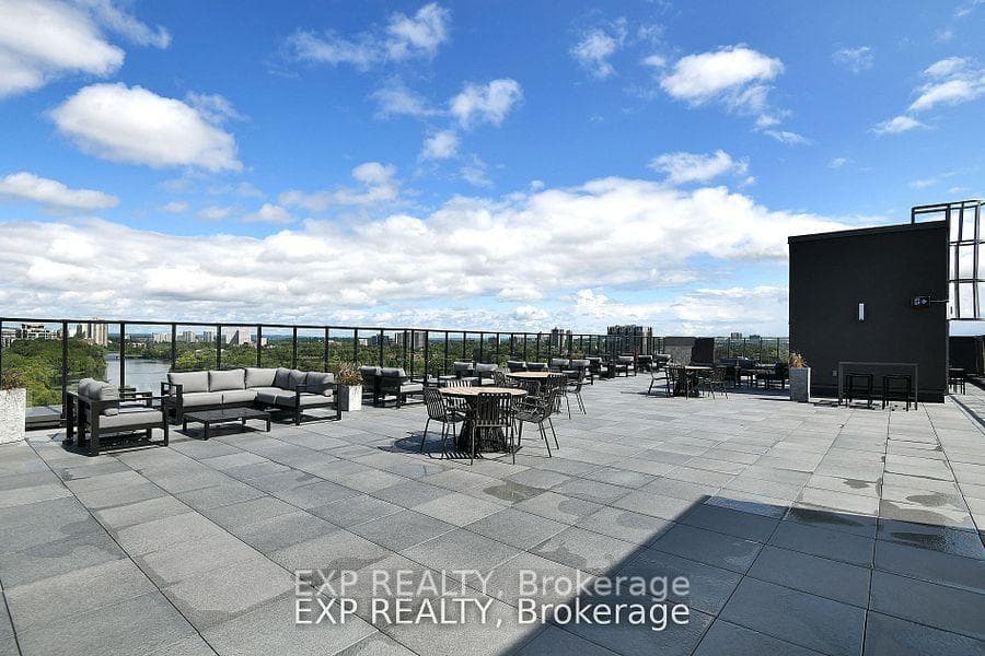 36 Robinson Avenue Unit 501 photo 16