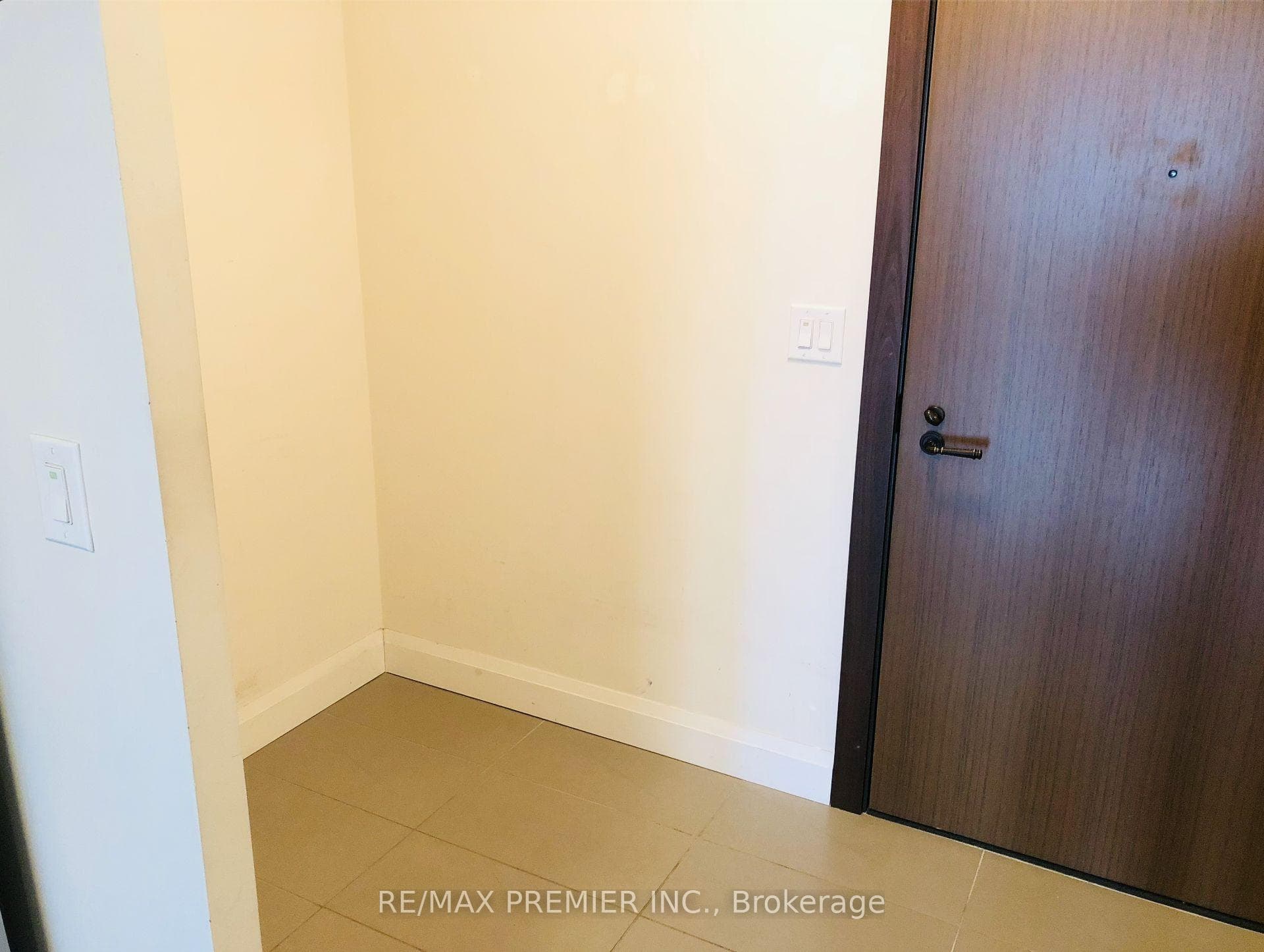 8228 Birchmount Road Unit 301 photo 7