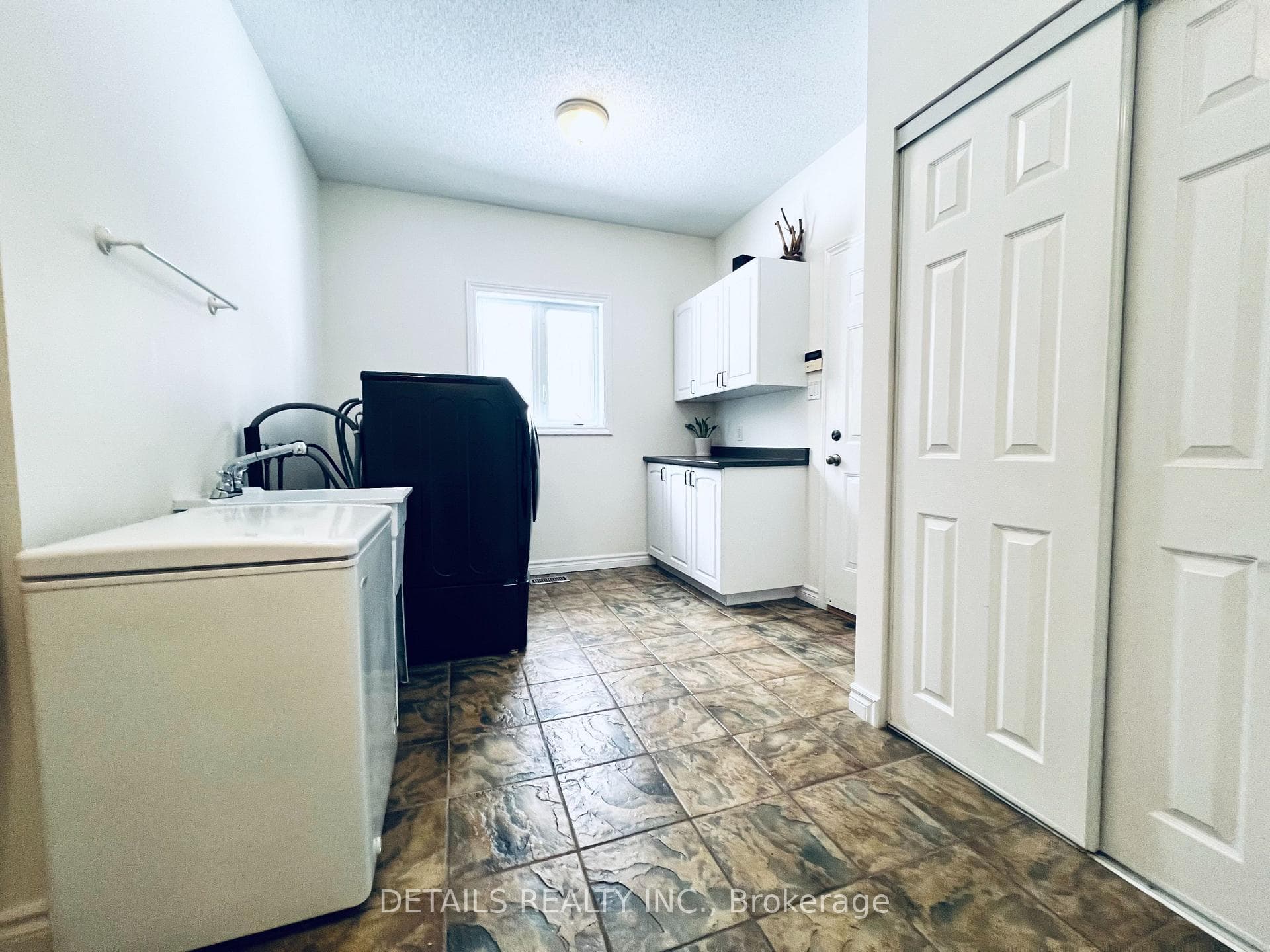 461 John Aselford Drive photo 21