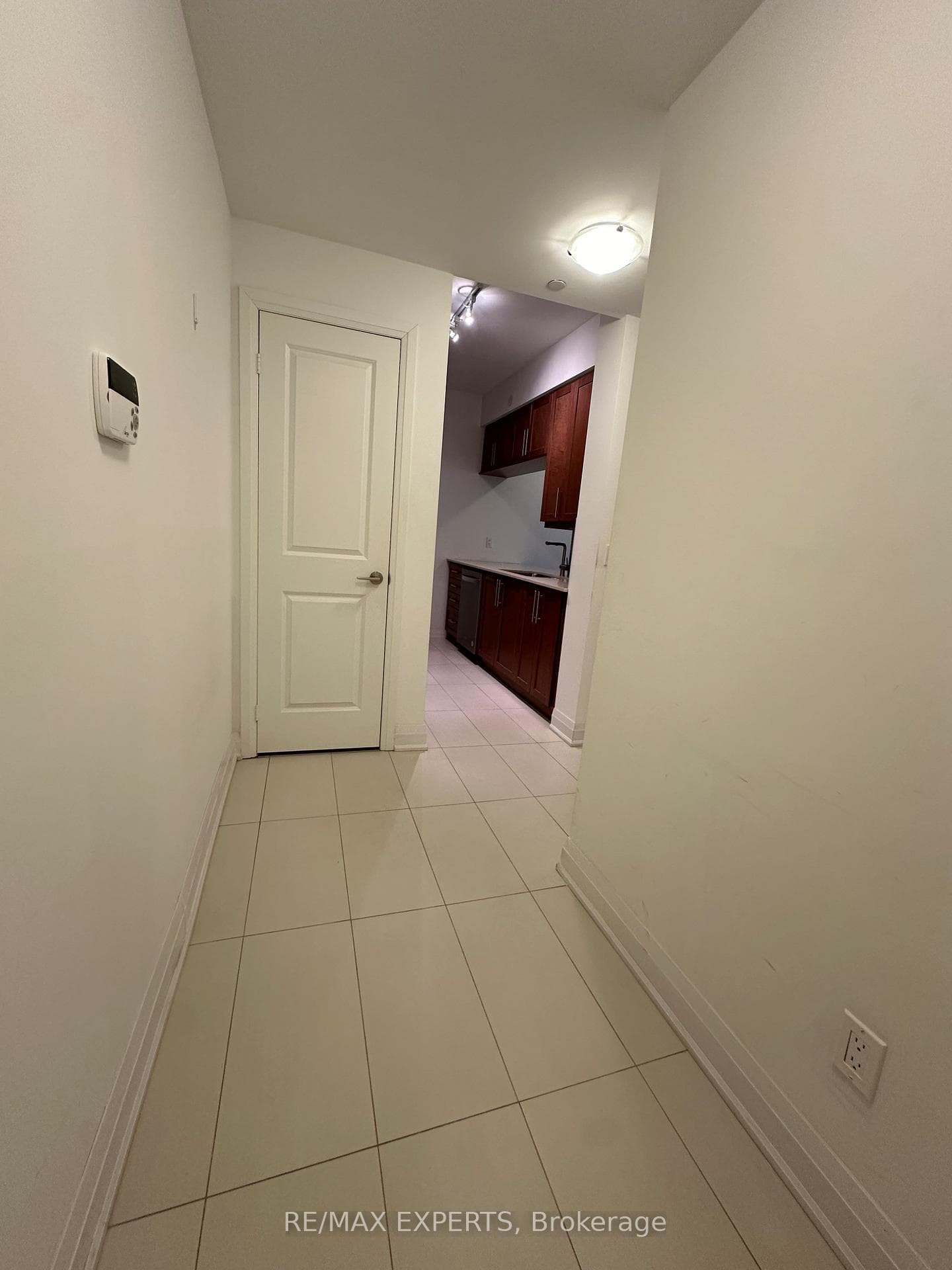 65 Oneida Crescent Unit 303 photo 7