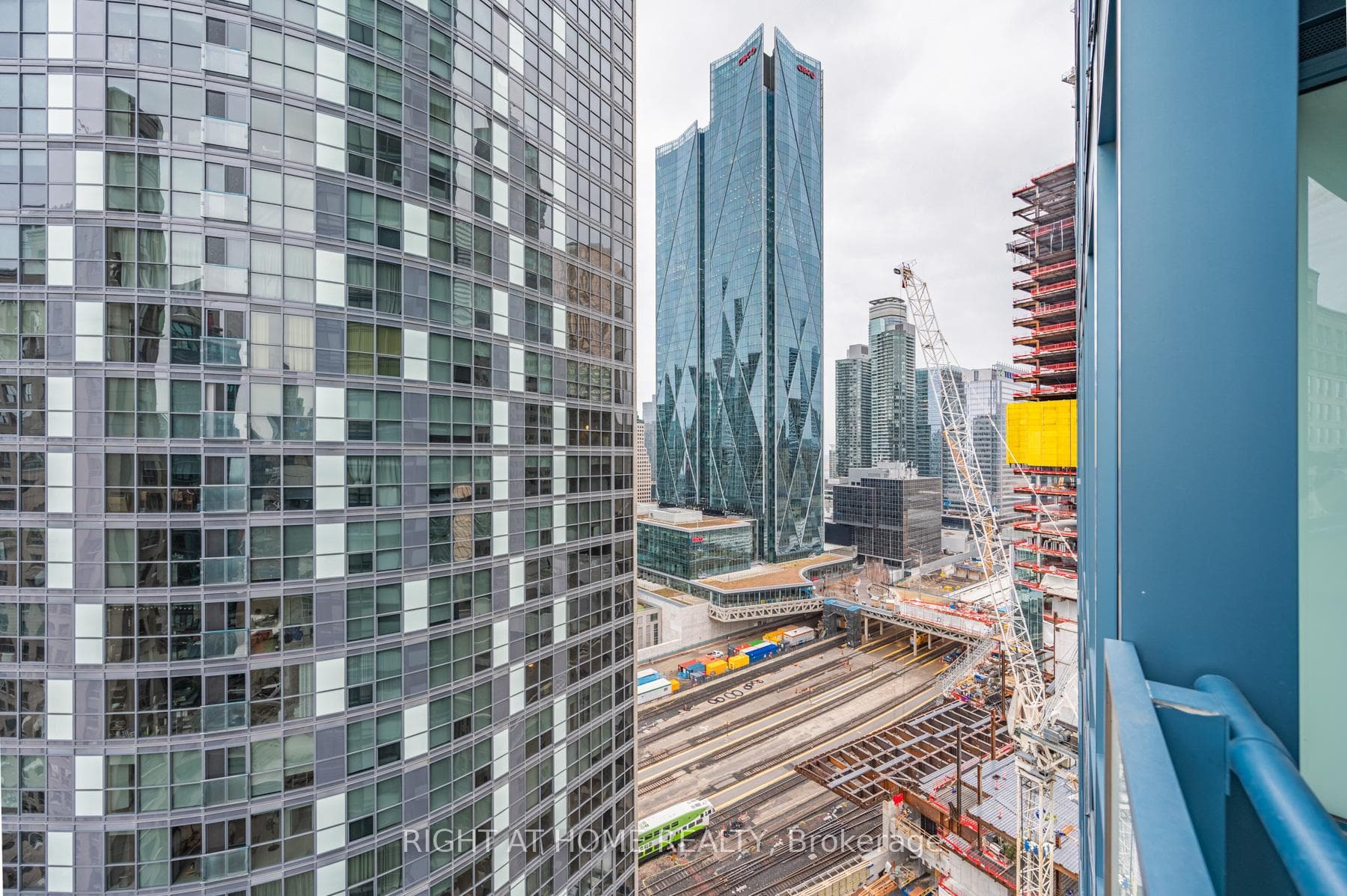 8 The Esplanade N/A Unit 2211 photo 28