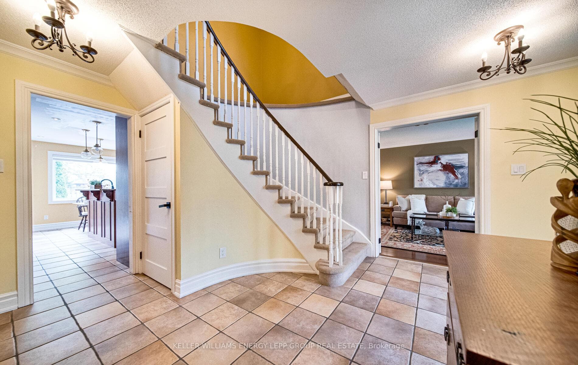 71 William Stephenson Drive photo 24