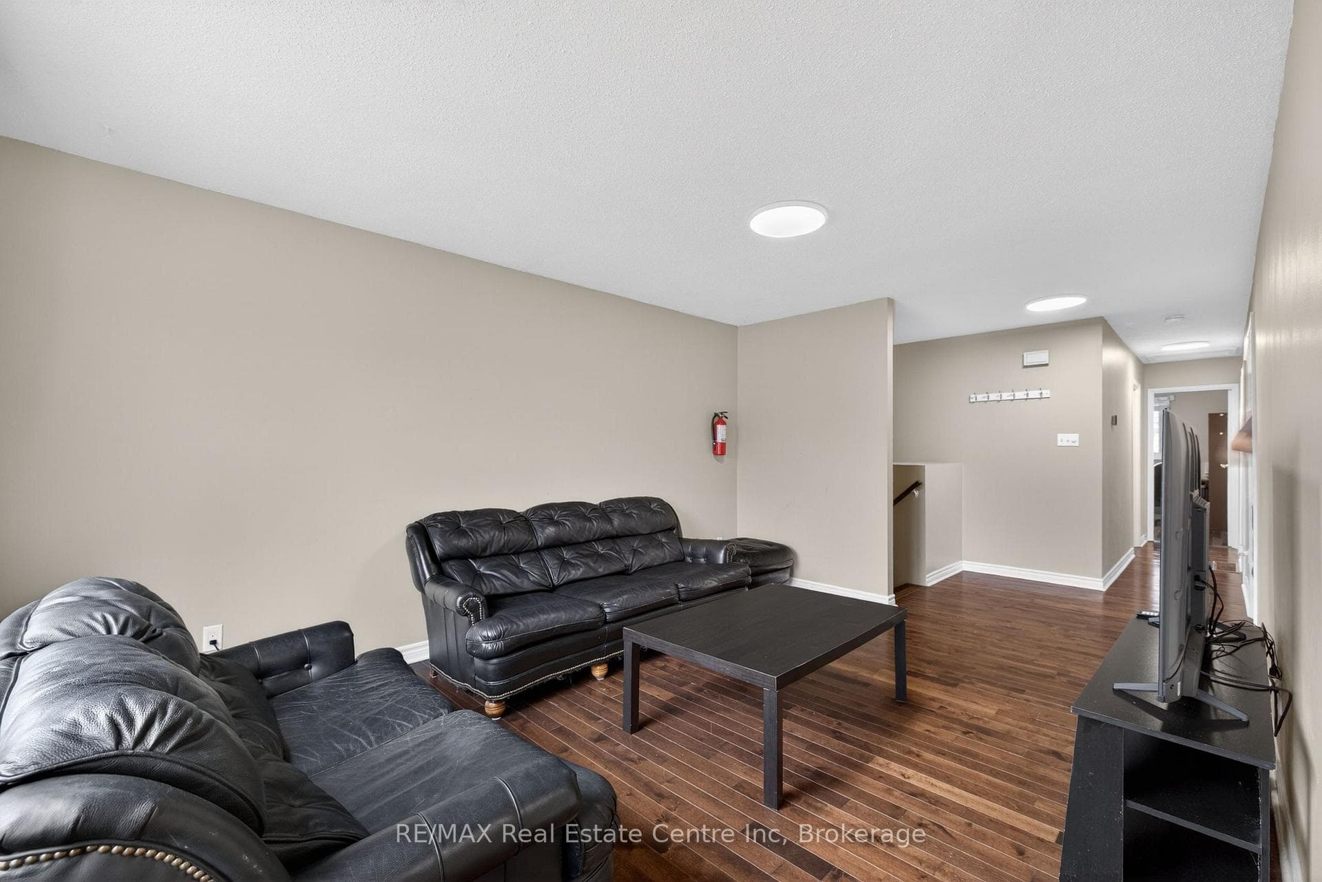 9 Sanderson Drive photo 11