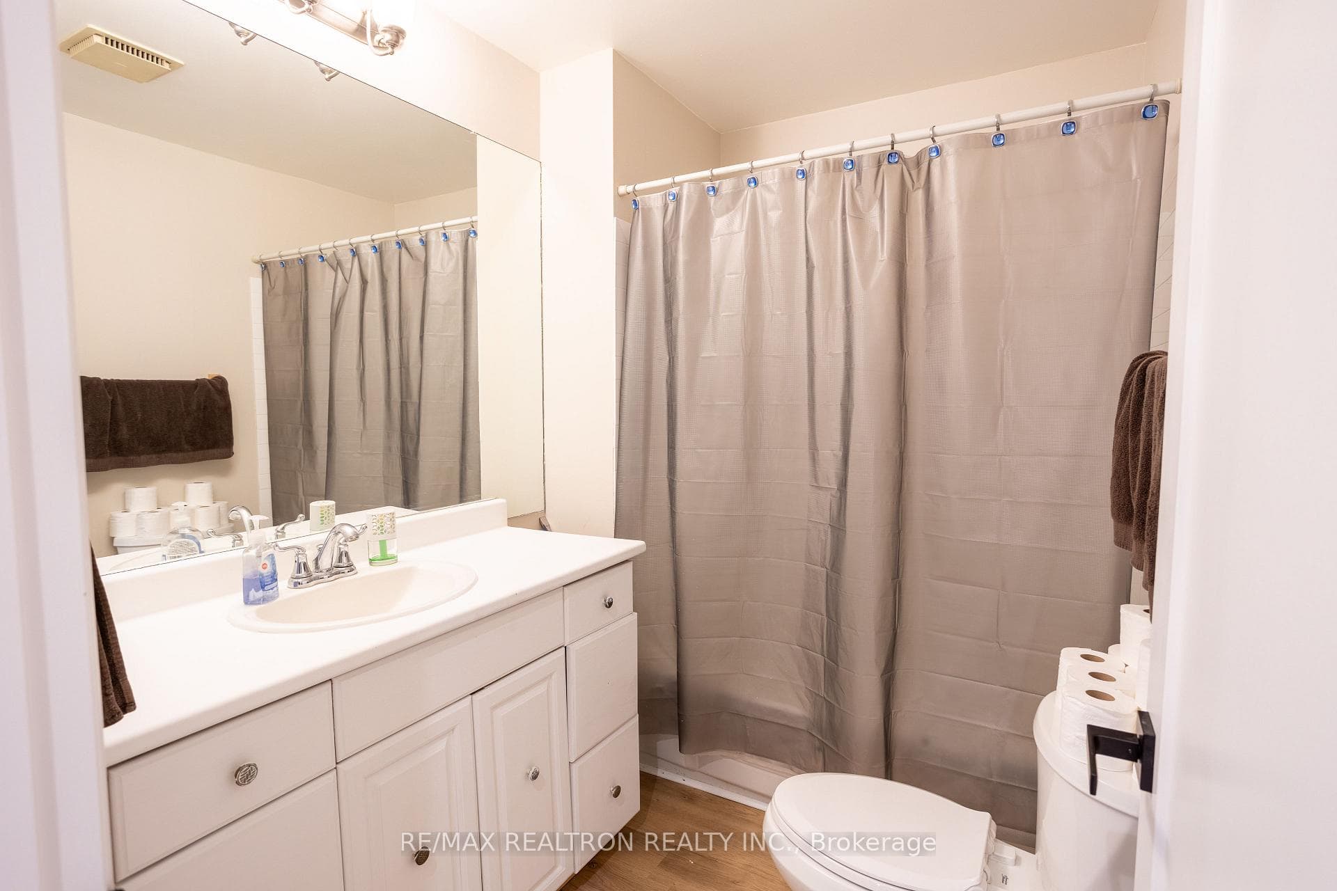 51 Glenview Avenue photo 16