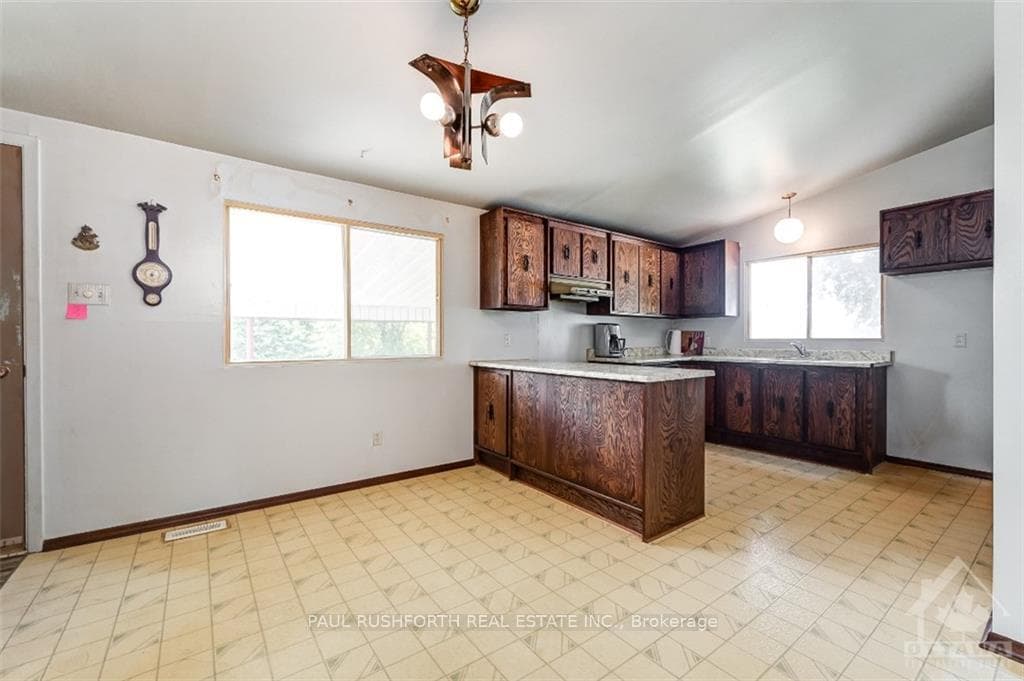 1409 MAJOR Road photo 7