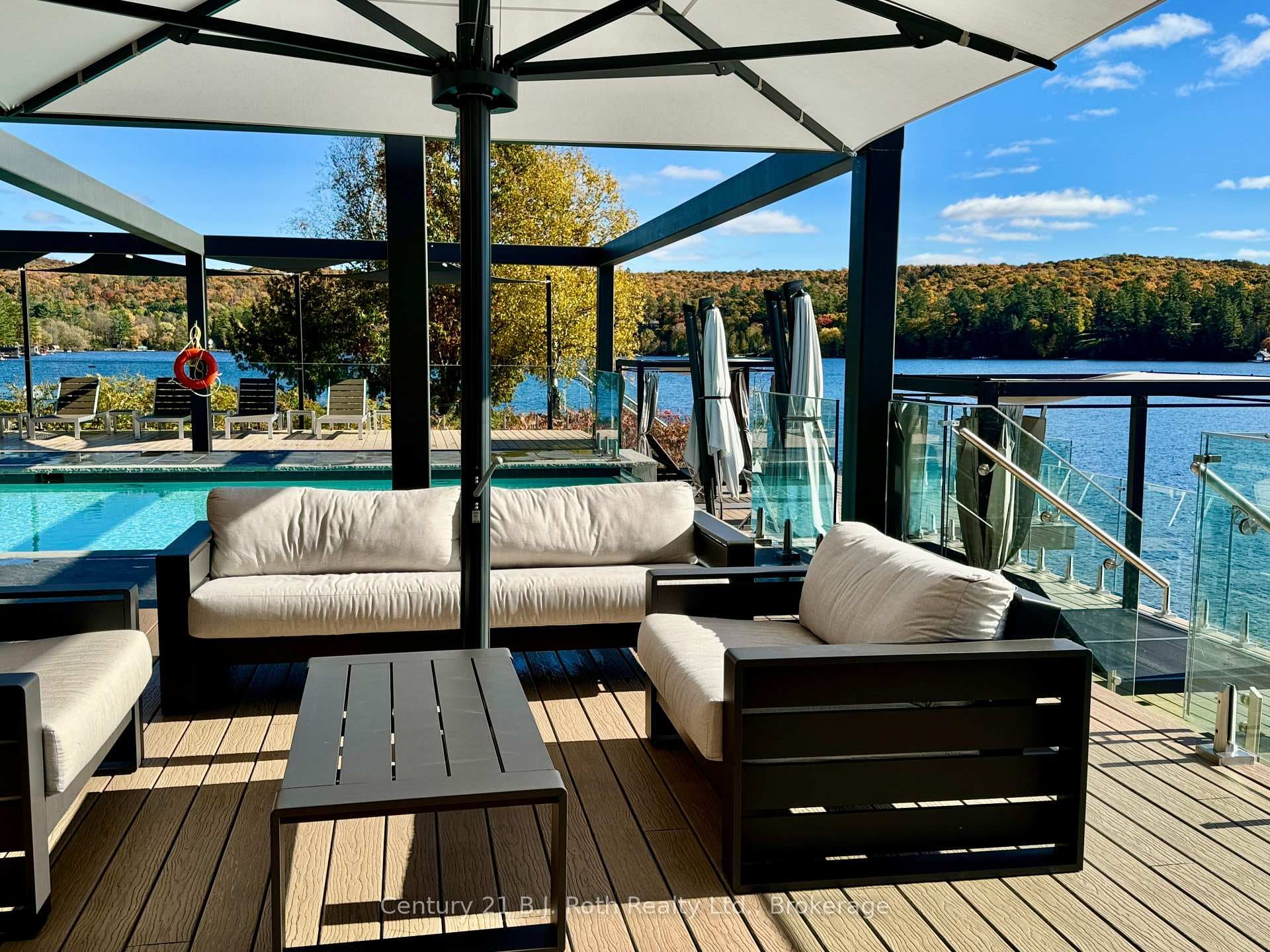 Lounge Area by Pool