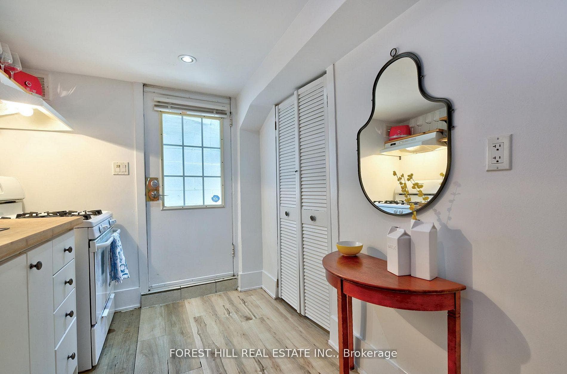 325 Westmoreland Avenue photo 13