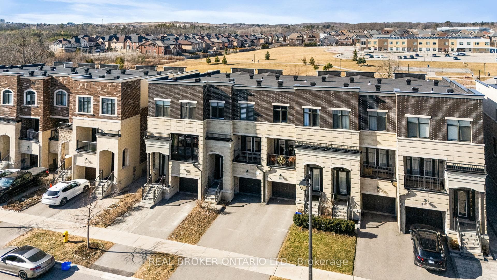46 Arianna Crescent photo 22