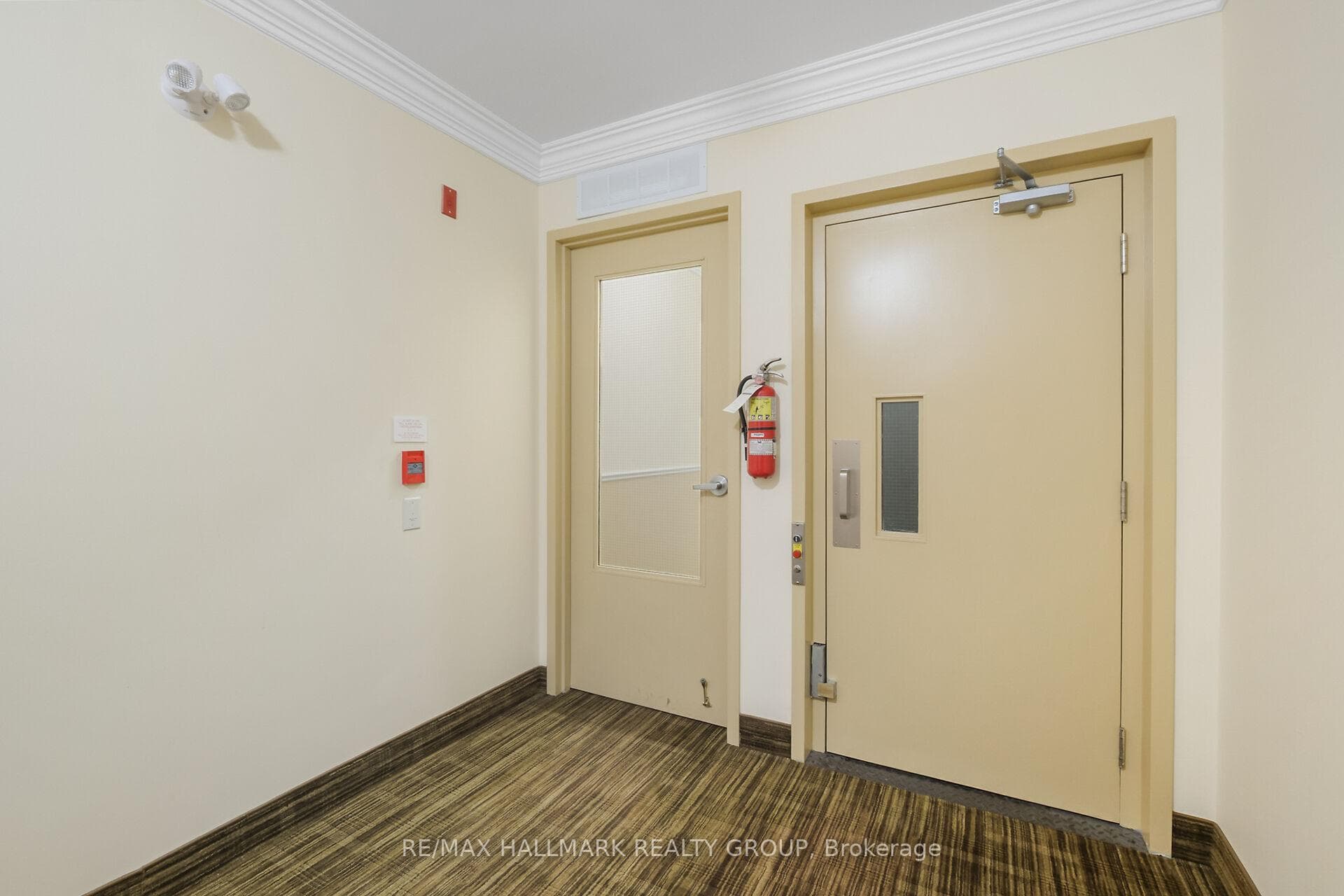 131 Robson Court Unit 1A photo 46