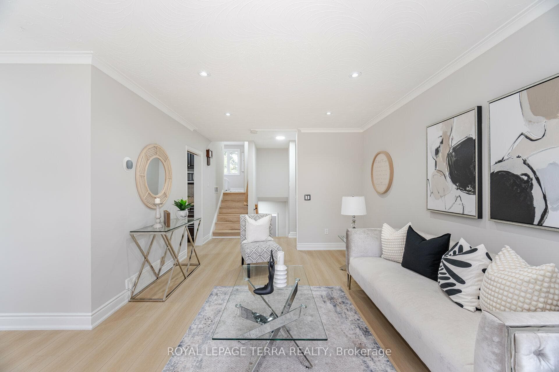 114 Milford Haven Drive photo 8