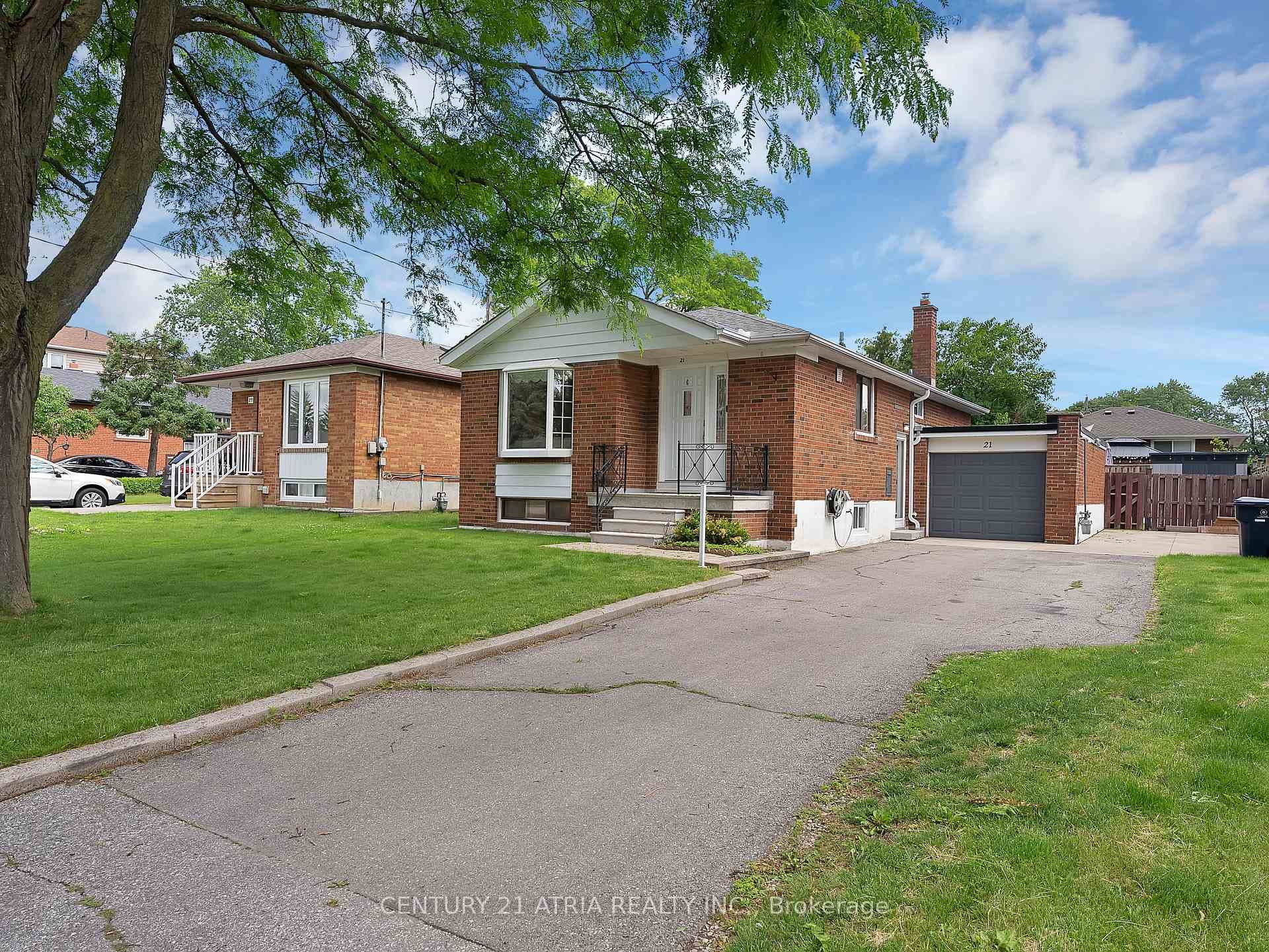 21 Cavehill Crescent photo 2