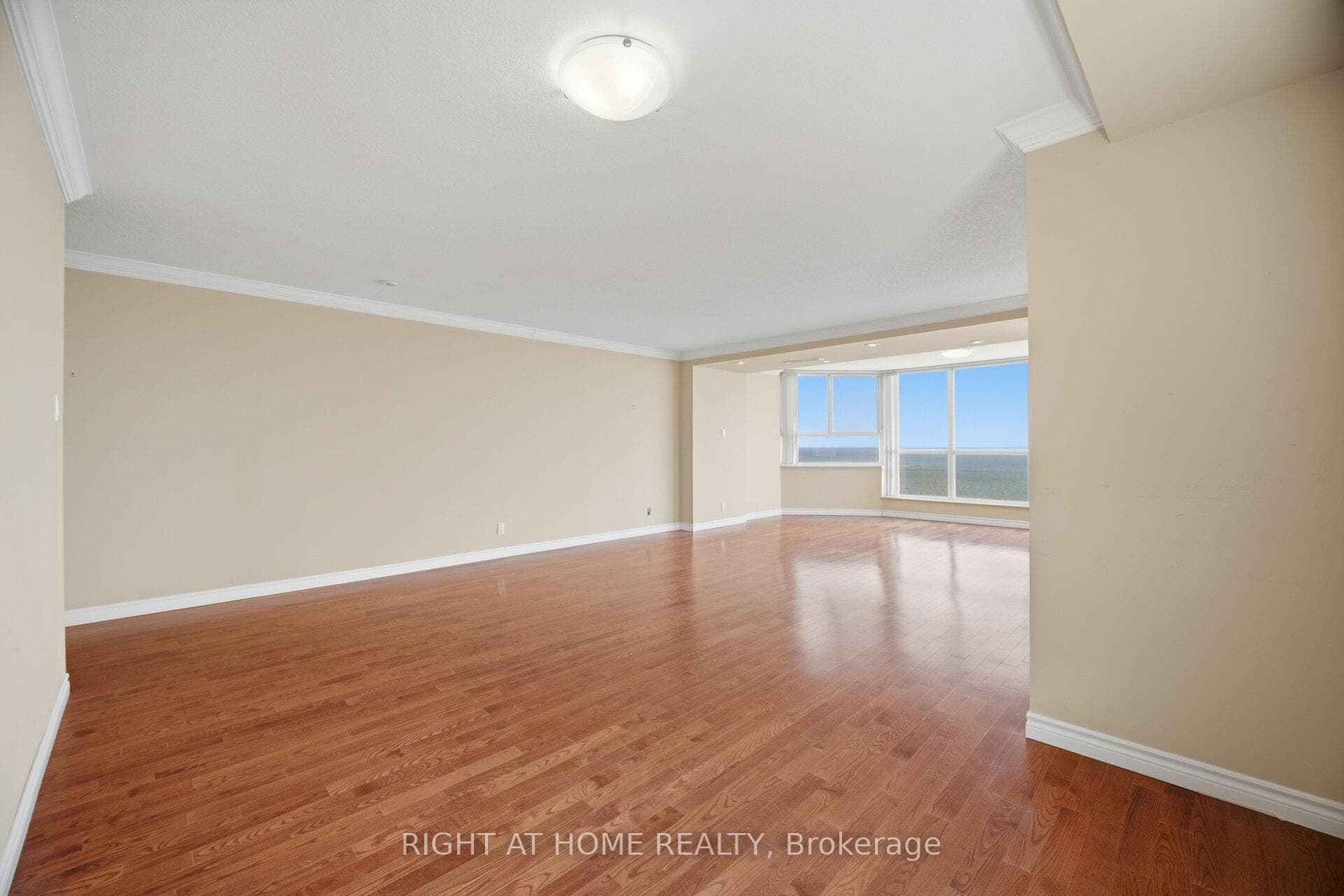 5280 Lakeshore Road Unit 1104 photo 41