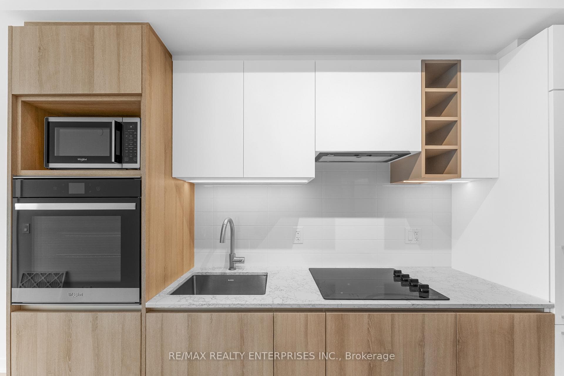 319 JARVIS Street Unit 4708 photo 6