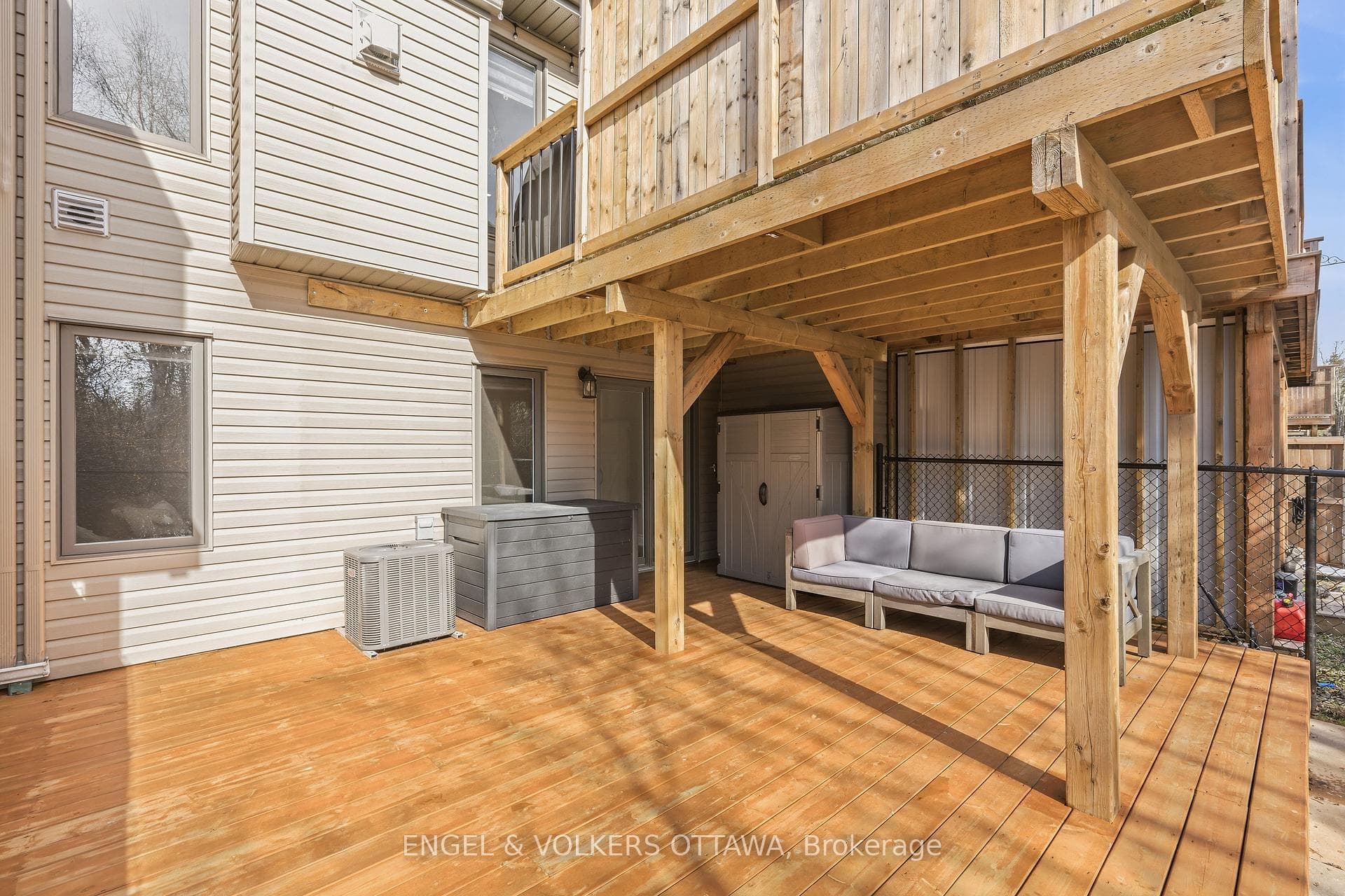 86 Porter Street photo 45