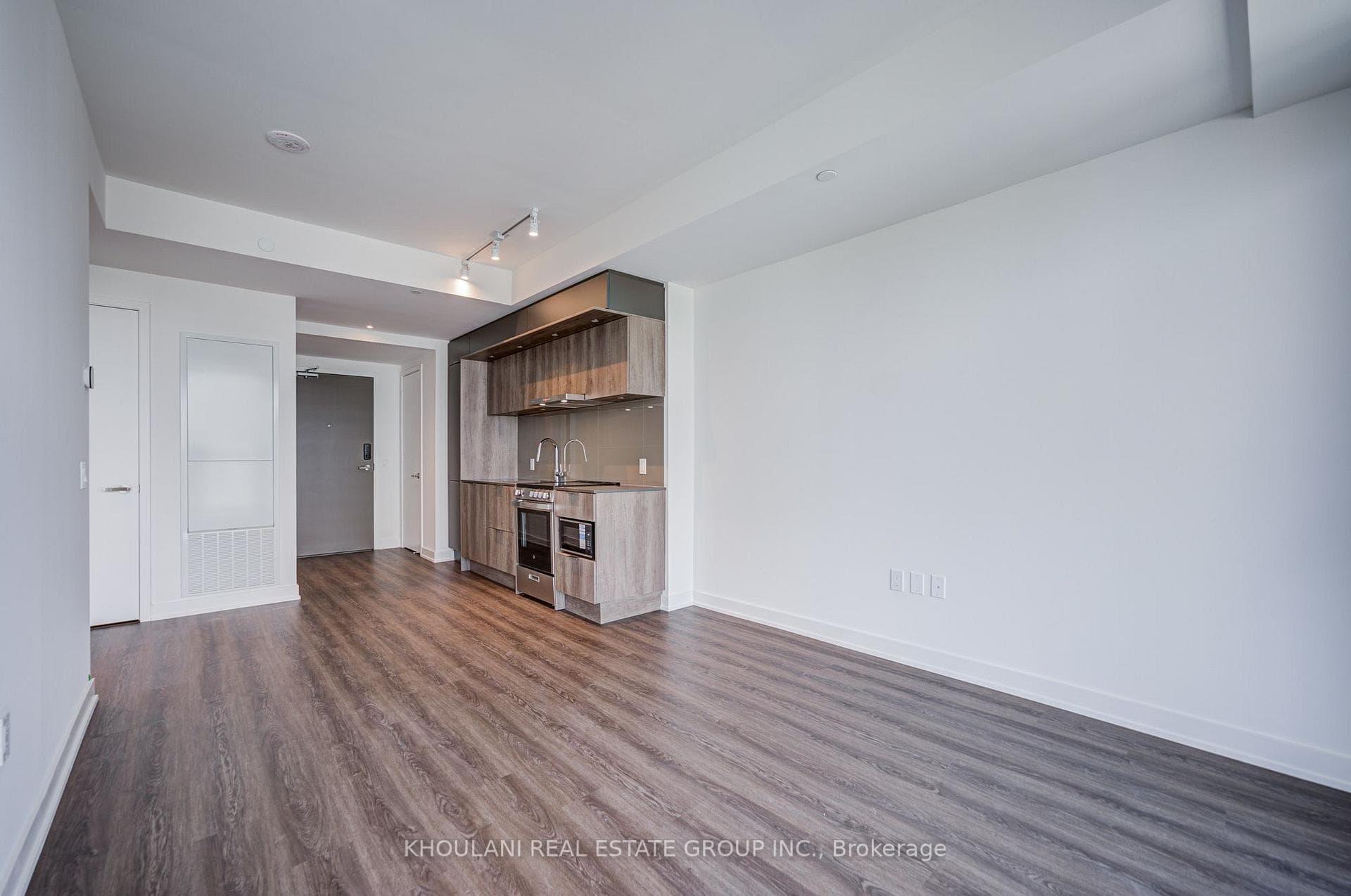 448 Burnhamthorpe Road Unit 4906 photo 12