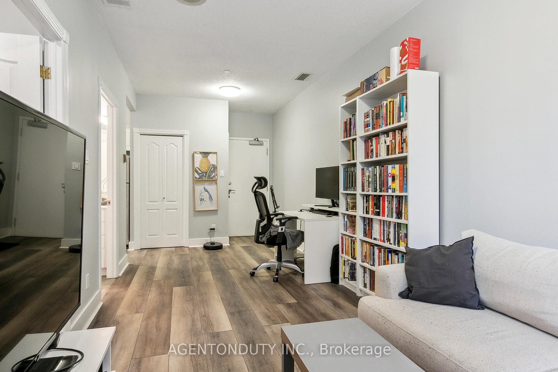 393 King Street Unit 708 photo 23