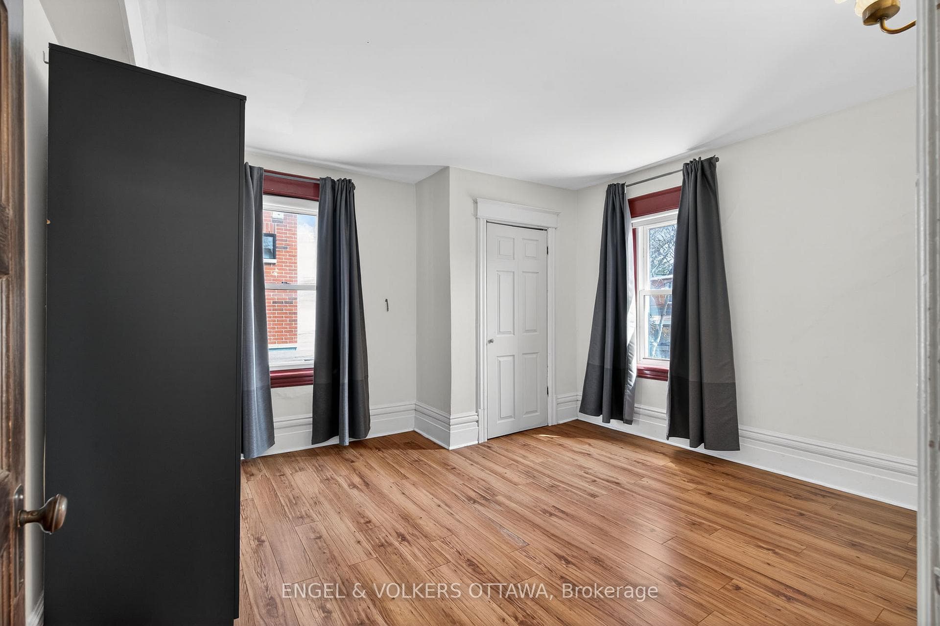 434 Byron Avenue photo 15