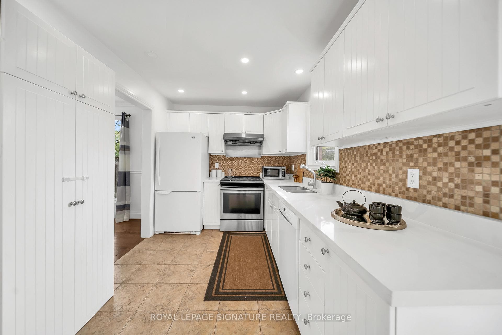 2479 Grindstone Court photo 14