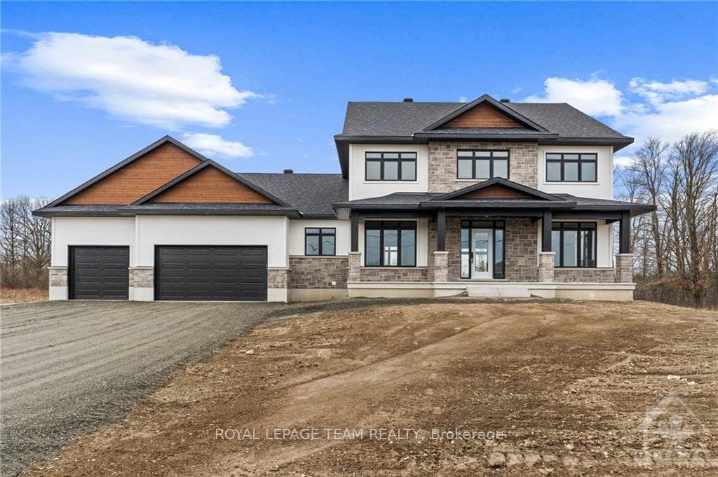 131 CASSIDY Crescent photo 1