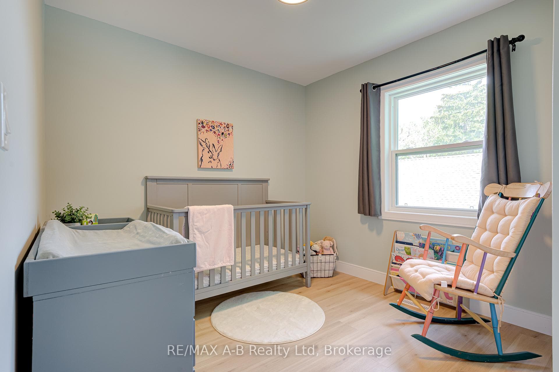 261 Albert Street photo 38