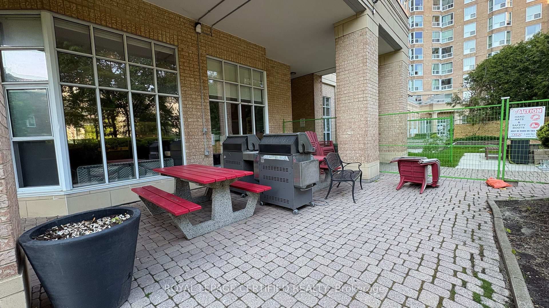 21 Overlea Boulevard Unit 1309 photo 25