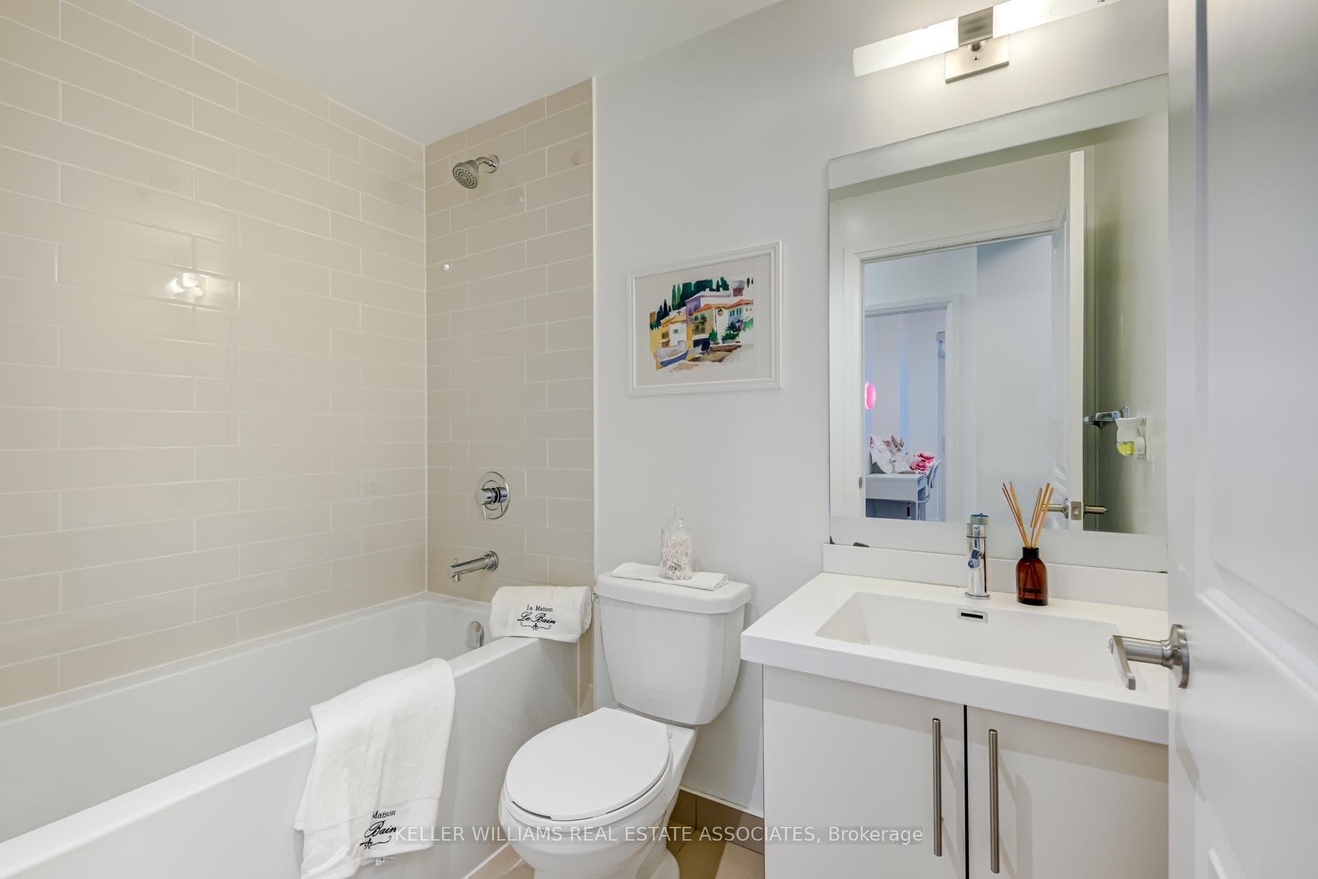 55 Speers Road Unit 1203 photo 14