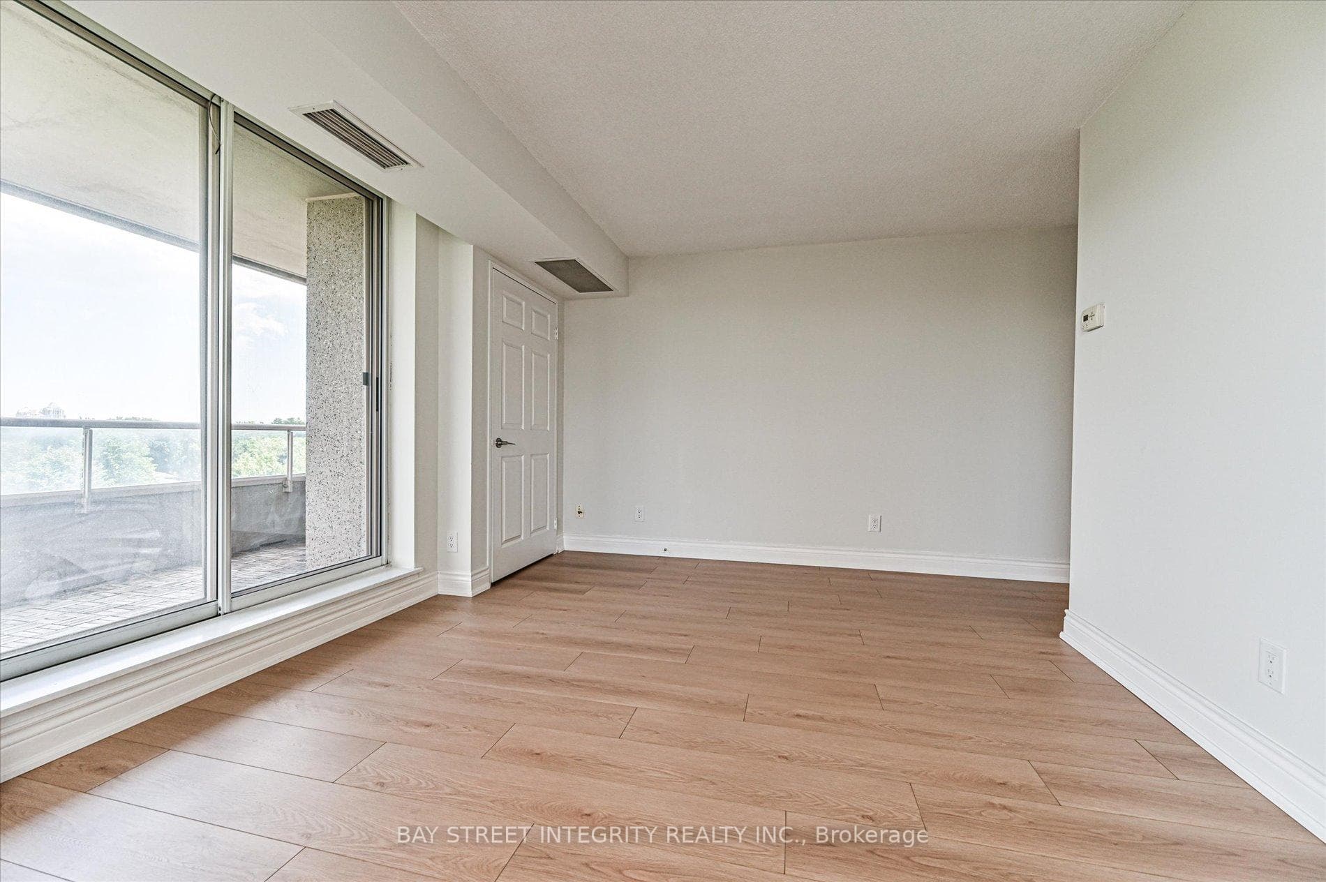 18 Hillcrest Avenue Unit 602 photo 6