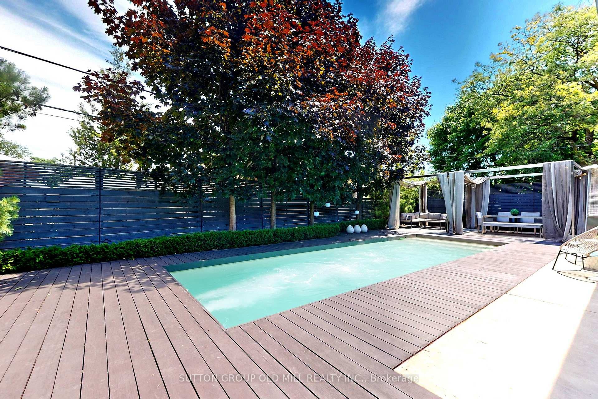125 Saturn Road photo 36