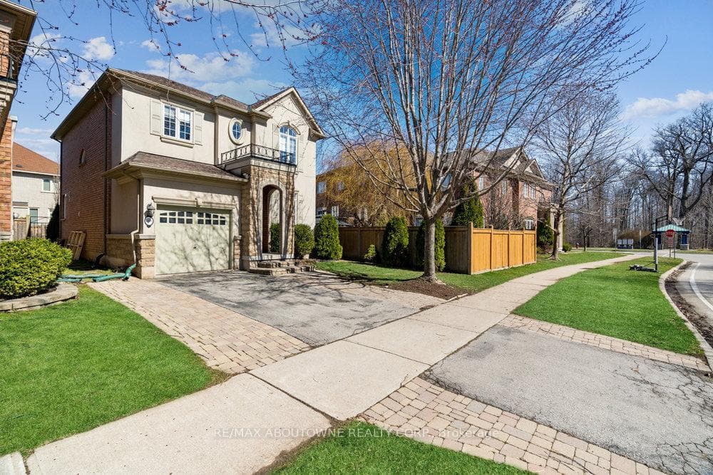 3451 Wavecrest Street photo 2
