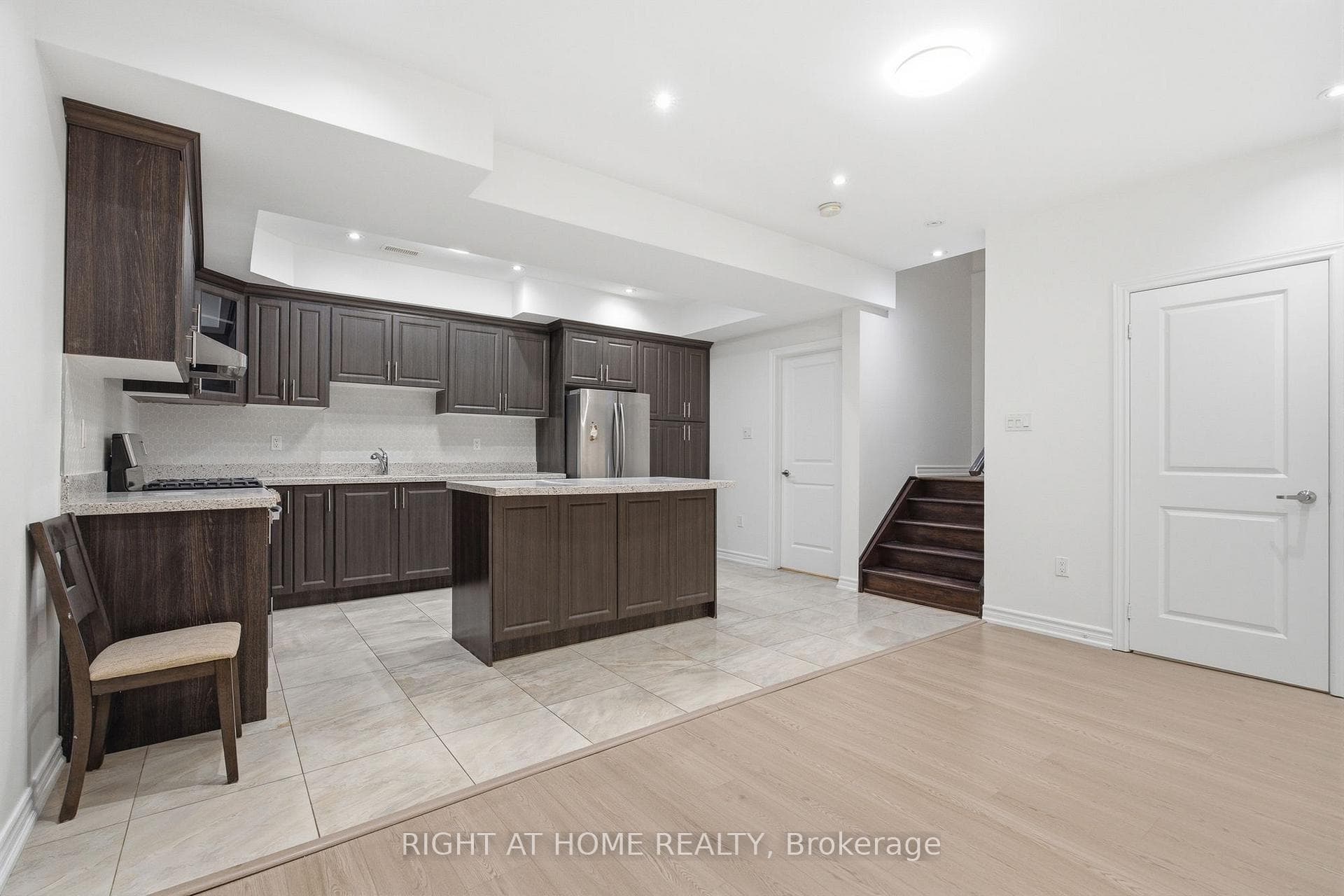 201 Donald Sim Avenue Unit Basement photo 11