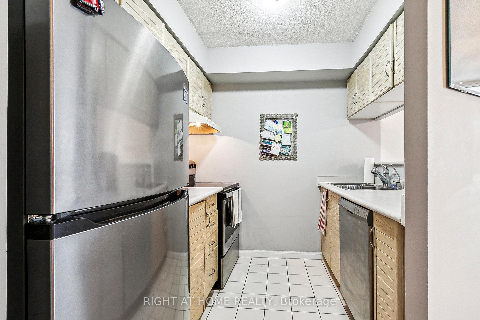 24 Wellesley Street Unit 906 photo 15