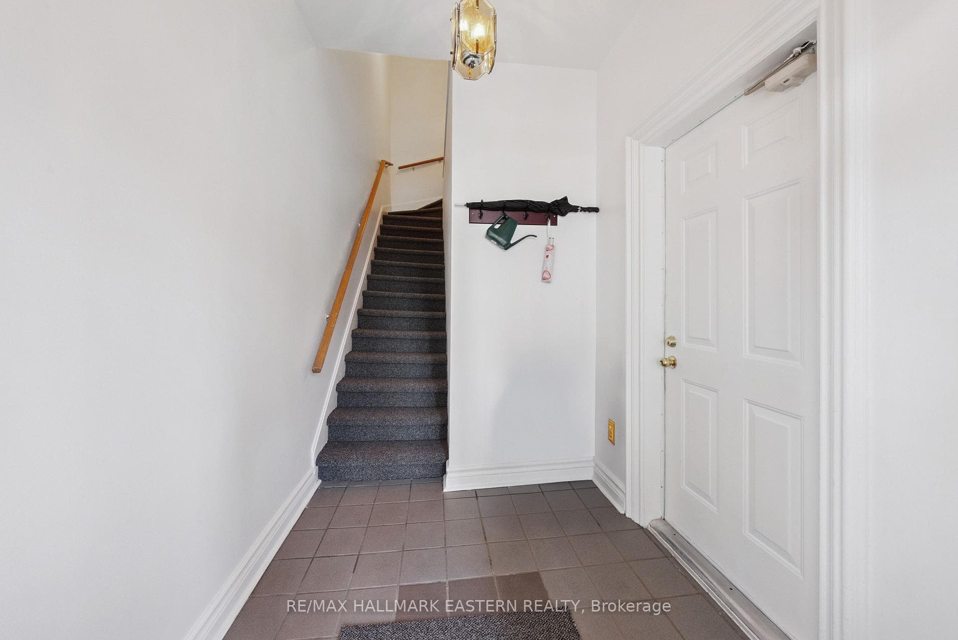 213 Brock Street photo 20