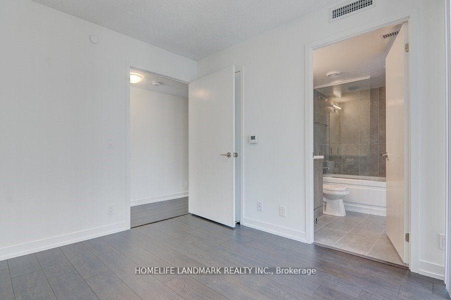60 Shuter Street Unit 1802 photo 5