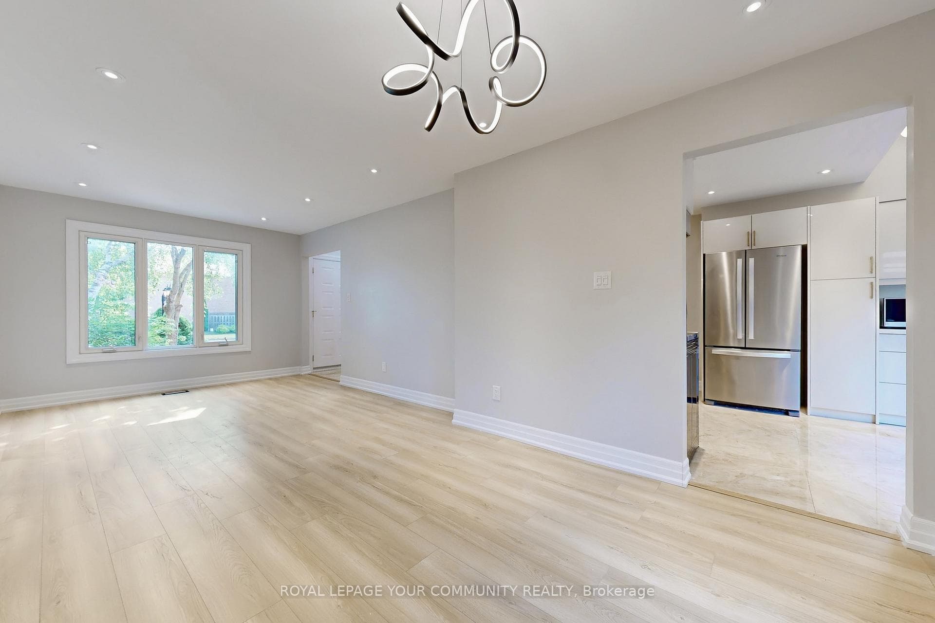 51 Houseman Crescent Unit Main Floor photo 13